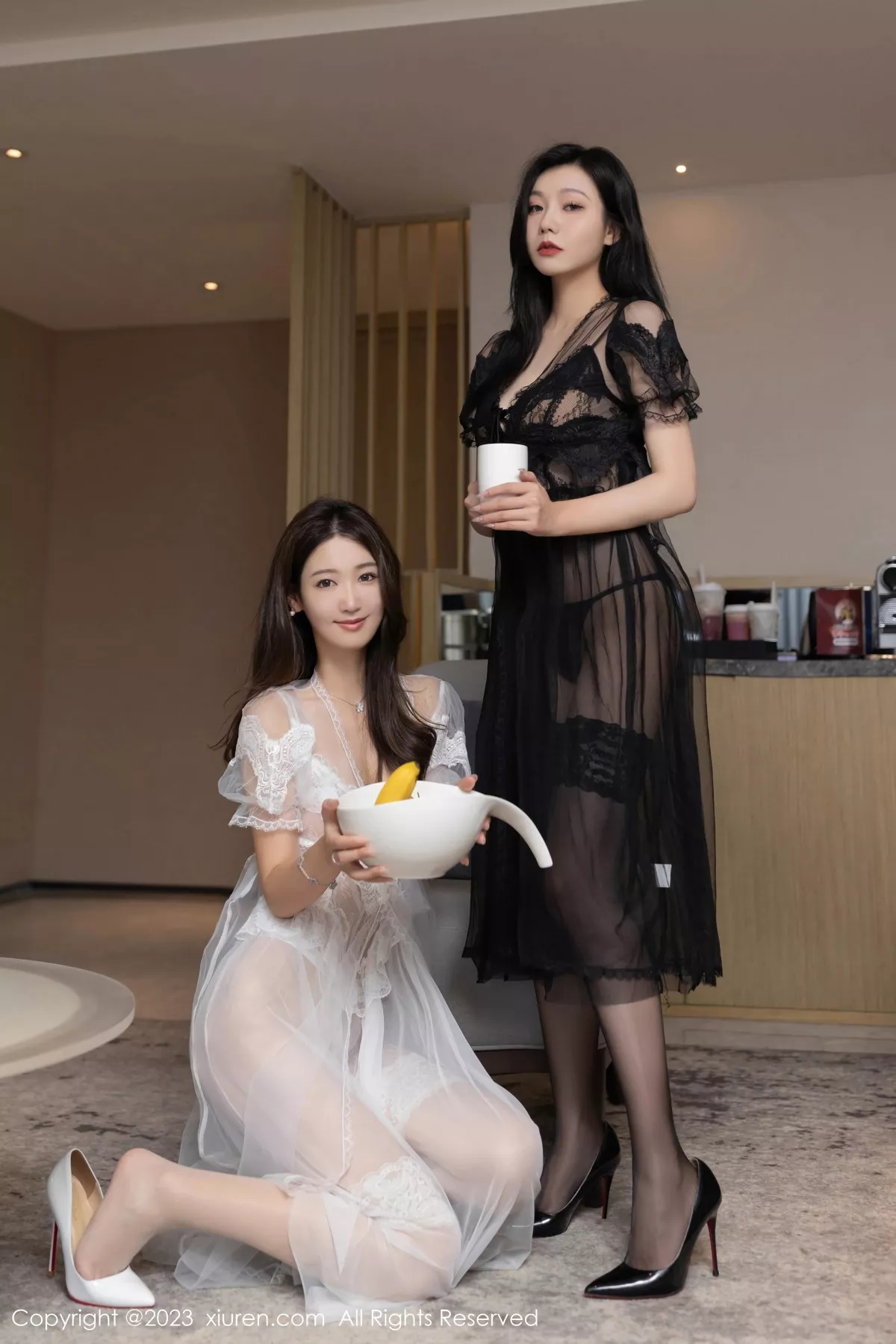 [[XiuRen秀人网]秀人网]No.7578_模特合集女神唐安琪和安然anran姐妹花黑白薄纱裙完美诱惑写真80P