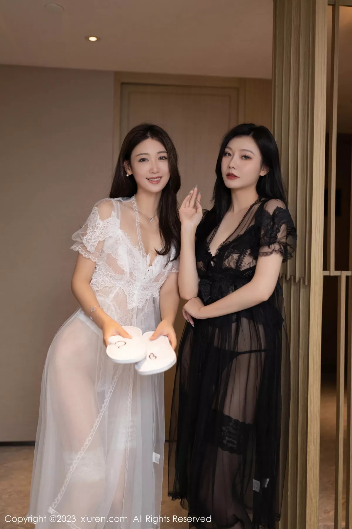 [[XiuRen秀人网]秀人网]No.7578_模特合集女神唐安琪和安然anran姐妹花黑白薄纱裙完美诱惑写真80P