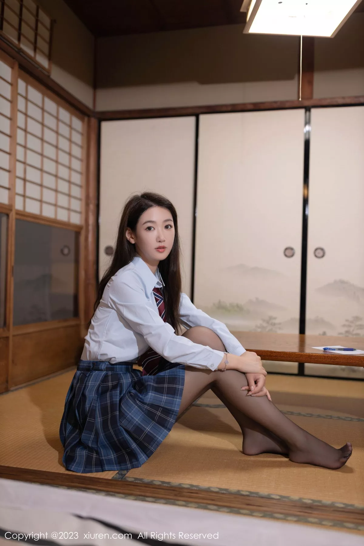 [[XiuRen秀人网]秀人网]No.7585_模特唐安琪性感白T配格子裙露紫色蕾丝内衣秀完美身材诱惑写真78P