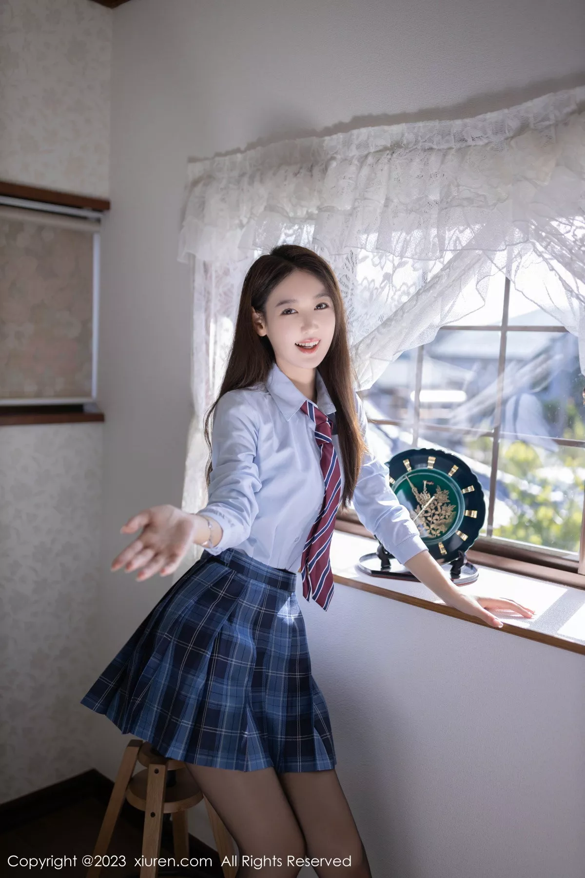 [[XiuRen秀人网]秀人网]No.7585_模特唐安琪性感白T配格子裙露紫色蕾丝内衣秀完美身材诱惑写真78P