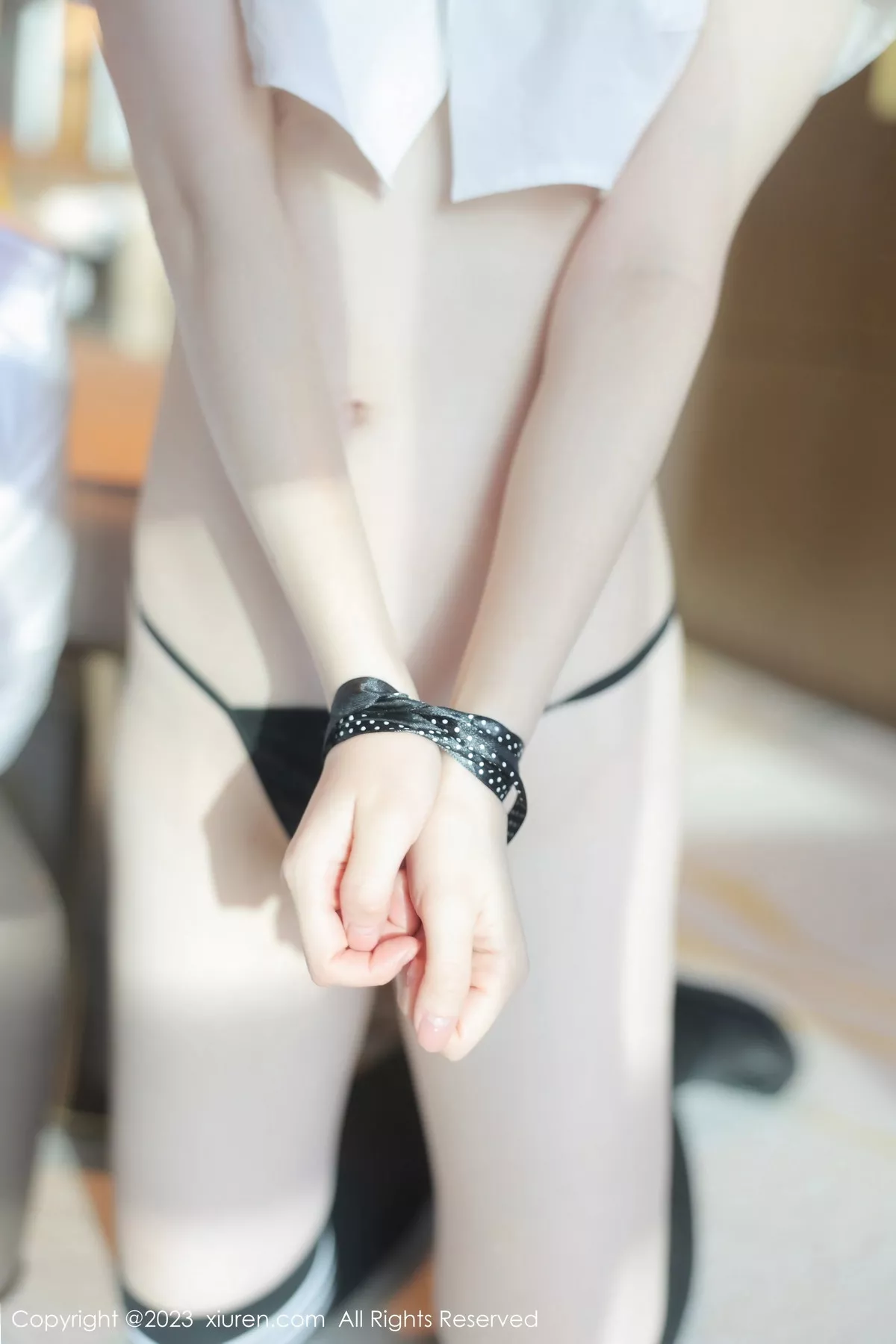 [[XiuRen秀人网]秀人网]No.7534_模特林悠悠性感短款白T配黑色短裙半撩秀翘臀美腿惹火诱惑写真81P