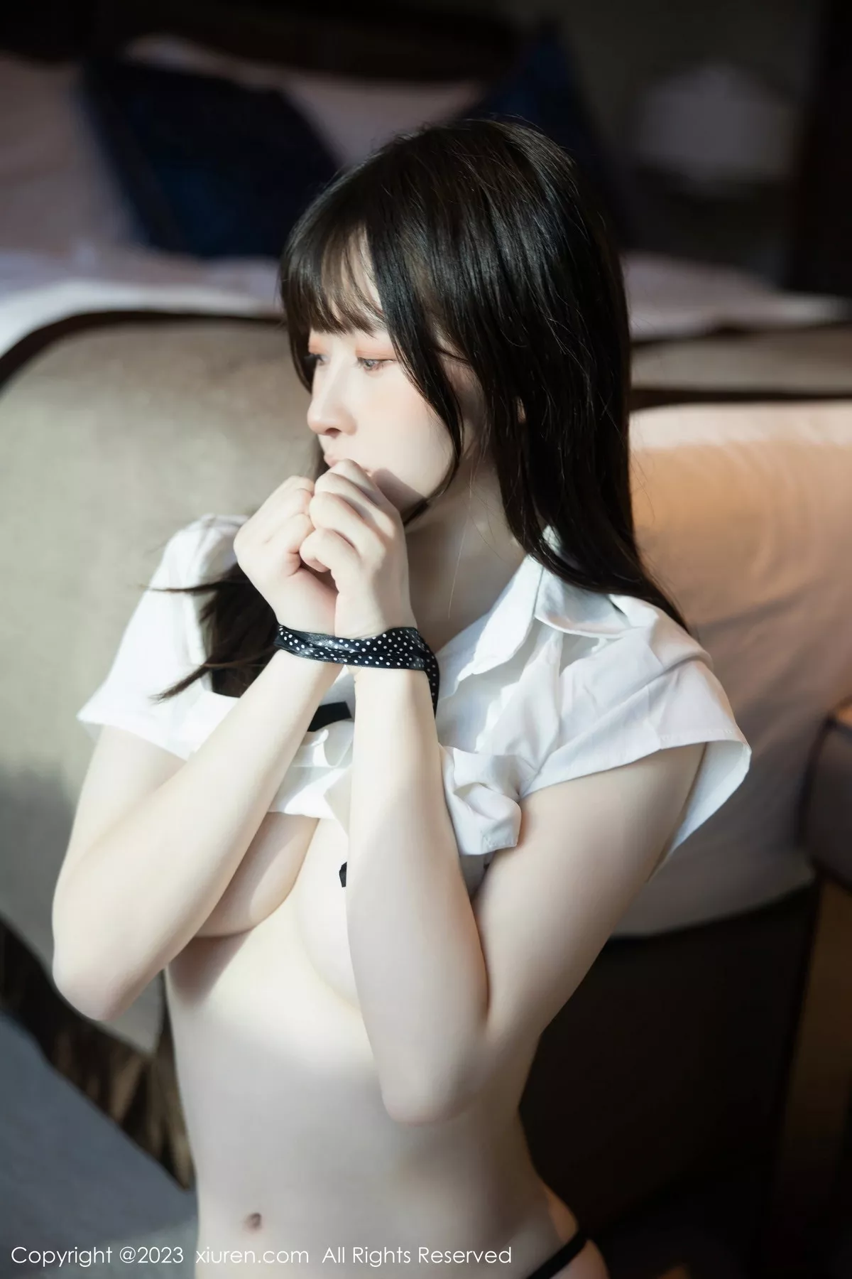 [[XiuRen秀人网]秀人网]No.7534_模特林悠悠性感短款白T配黑色短裙半撩秀翘臀美腿惹火诱惑写真81P