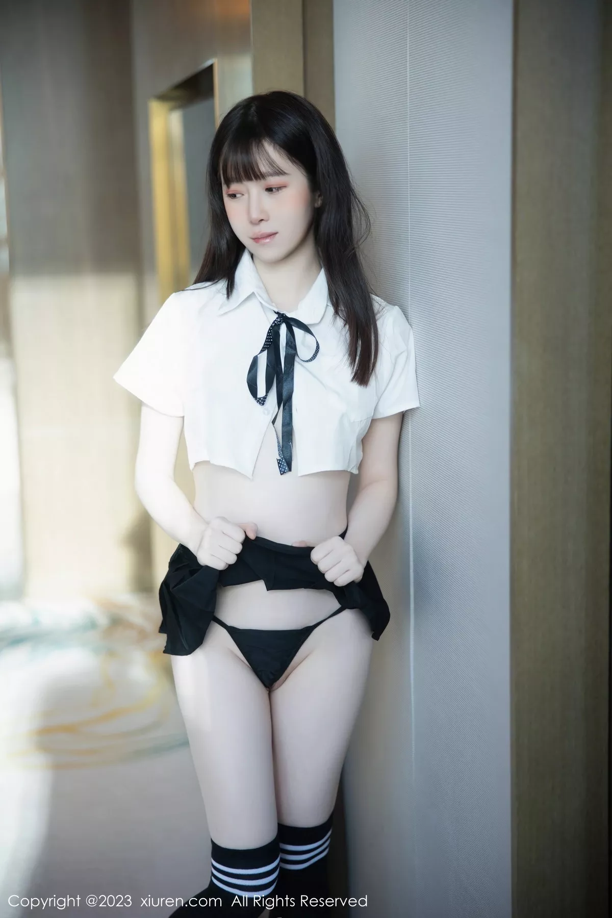 [[XiuRen秀人网]秀人网]No.7534_模特林悠悠性感短款白T配黑色短裙半撩秀翘臀美腿惹火诱惑写真81P