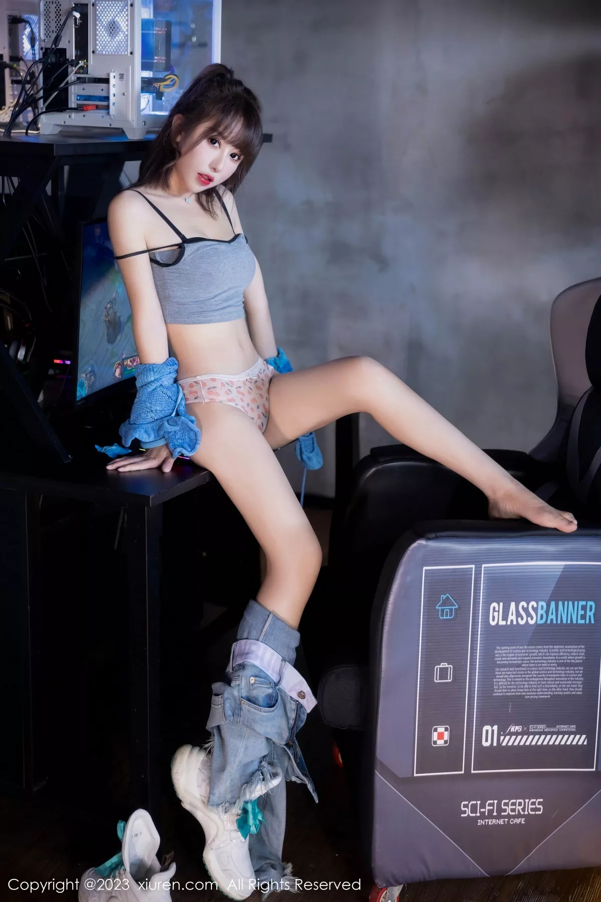 [[XiuRen秀人网]秀人网]No.7540_模特白笑笑性感蓝色衣露灰色内衣配牛仔裤秀曼妙身姿诱惑写真80P