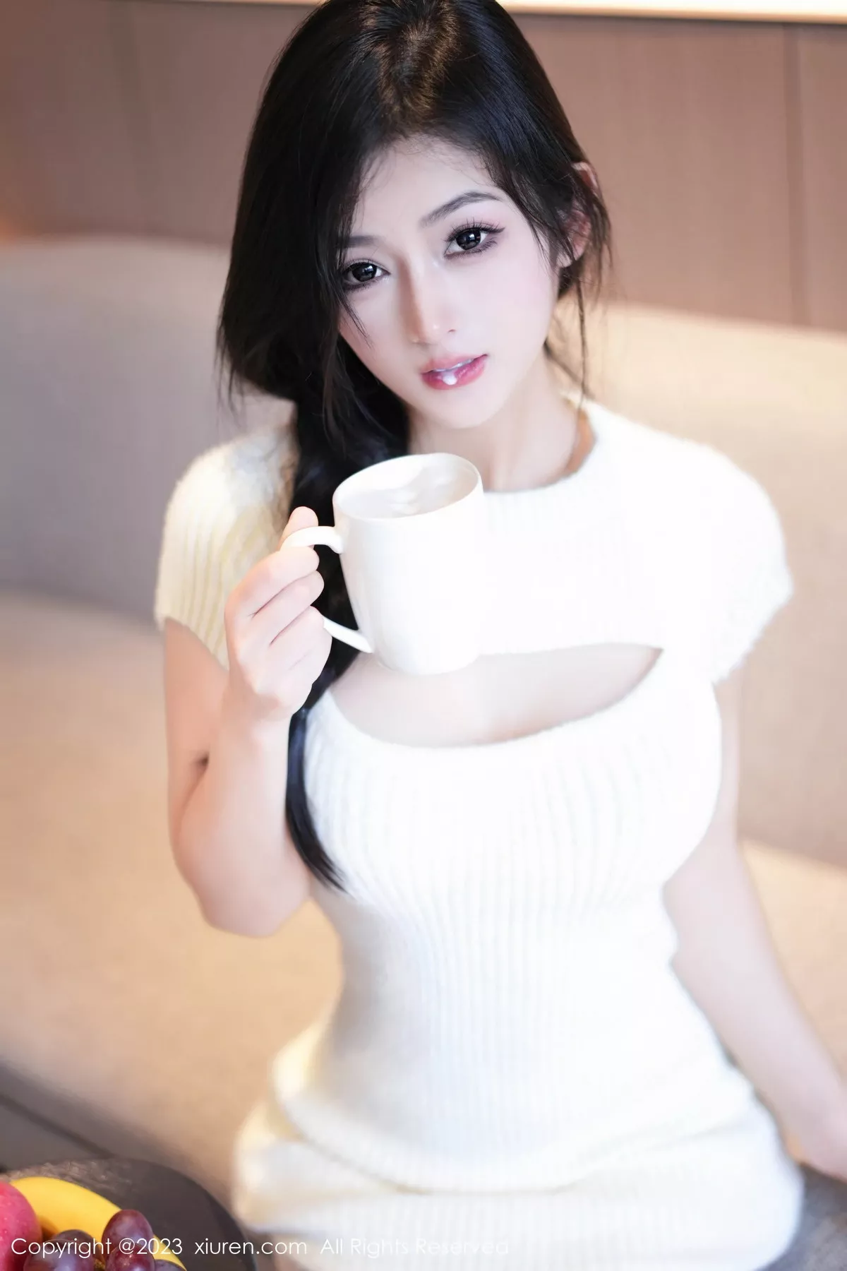 [[XiuRen秀人网]秀人网]No.7542_模特小逗逗性感黑色OL装露蓝灰色蕾丝内衣配超薄黑丝诱惑写真78P