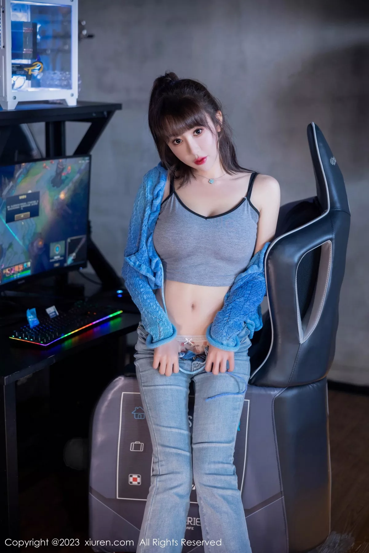 [[XiuRen秀人网]秀人网]No.7540_模特白笑笑性感蓝色衣露灰色内衣配牛仔裤秀曼妙身姿诱惑写真80P