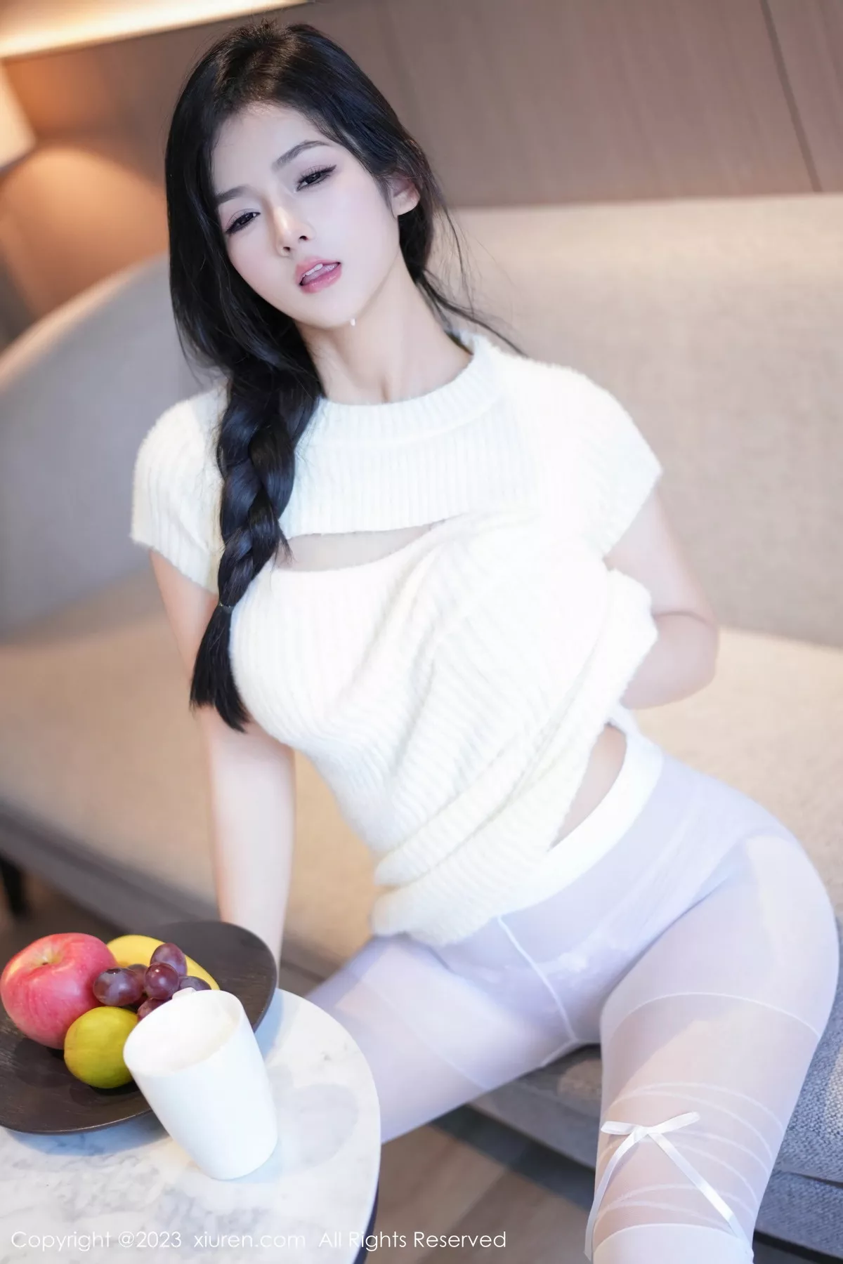 [[XiuRen秀人网]秀人网]No.7542_模特小逗逗性感黑色OL装露蓝灰色蕾丝内衣配超薄黑丝诱惑写真78P