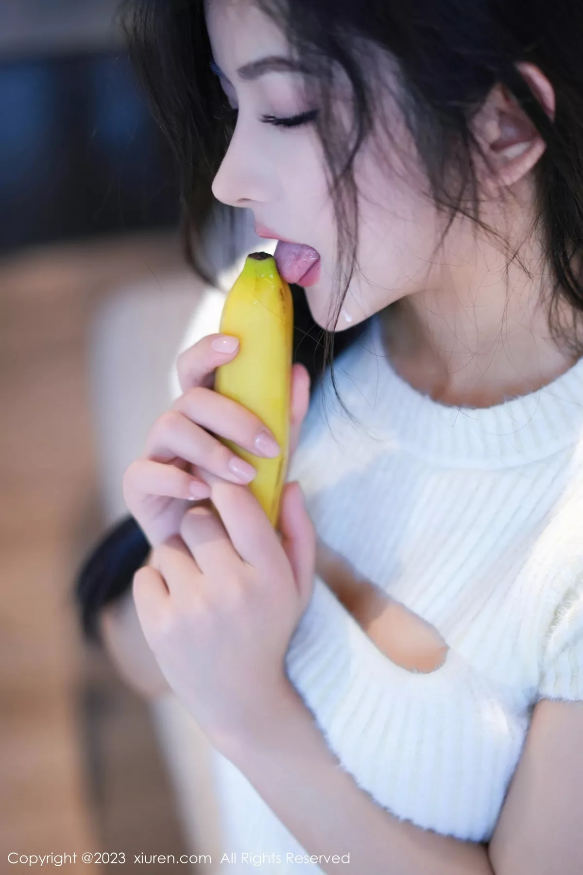 [[XiuRen秀人网]秀人网]No.7541_模特谭小灵性感粉色轻透内衣配超薄白丝袜秀惹火身段诱惑写真93P