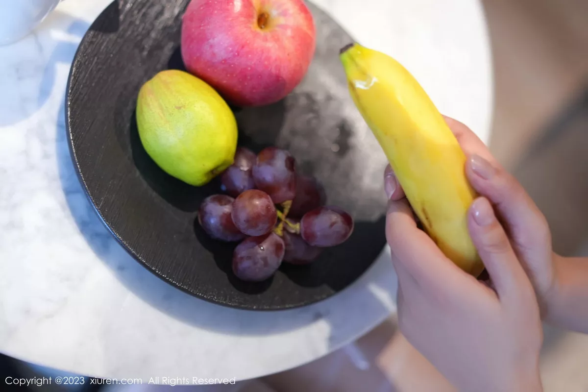 [[XiuRen秀人网]秀人网]No.7541_模特谭小灵性感粉色轻透内衣配超薄白丝袜秀惹火身段诱惑写真93P