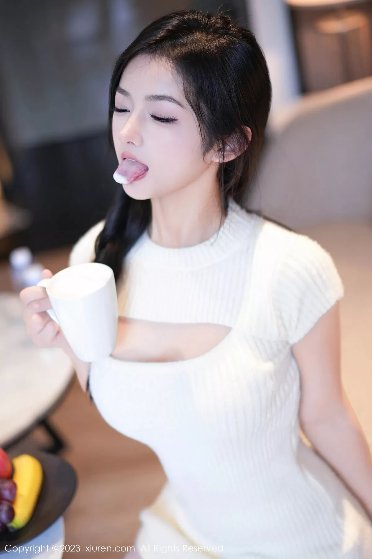 [[XiuRen秀人网]秀人网]No.7541_模特谭小灵性感粉色轻透内衣配超薄白丝袜秀惹火身段诱惑写真93P