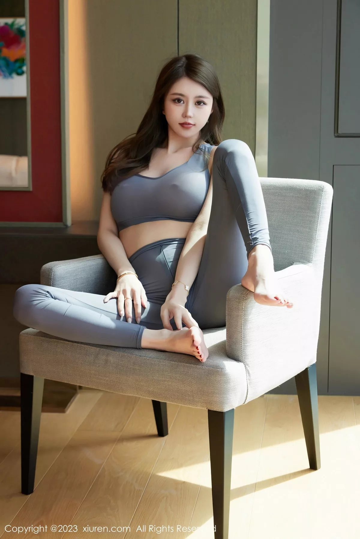 [[XiuRen秀人网]秀人网]No.7557_模特tina_甜仔性感灰色真空瑜伽服紧身秀凹凸身材惹火诱惑写真64P