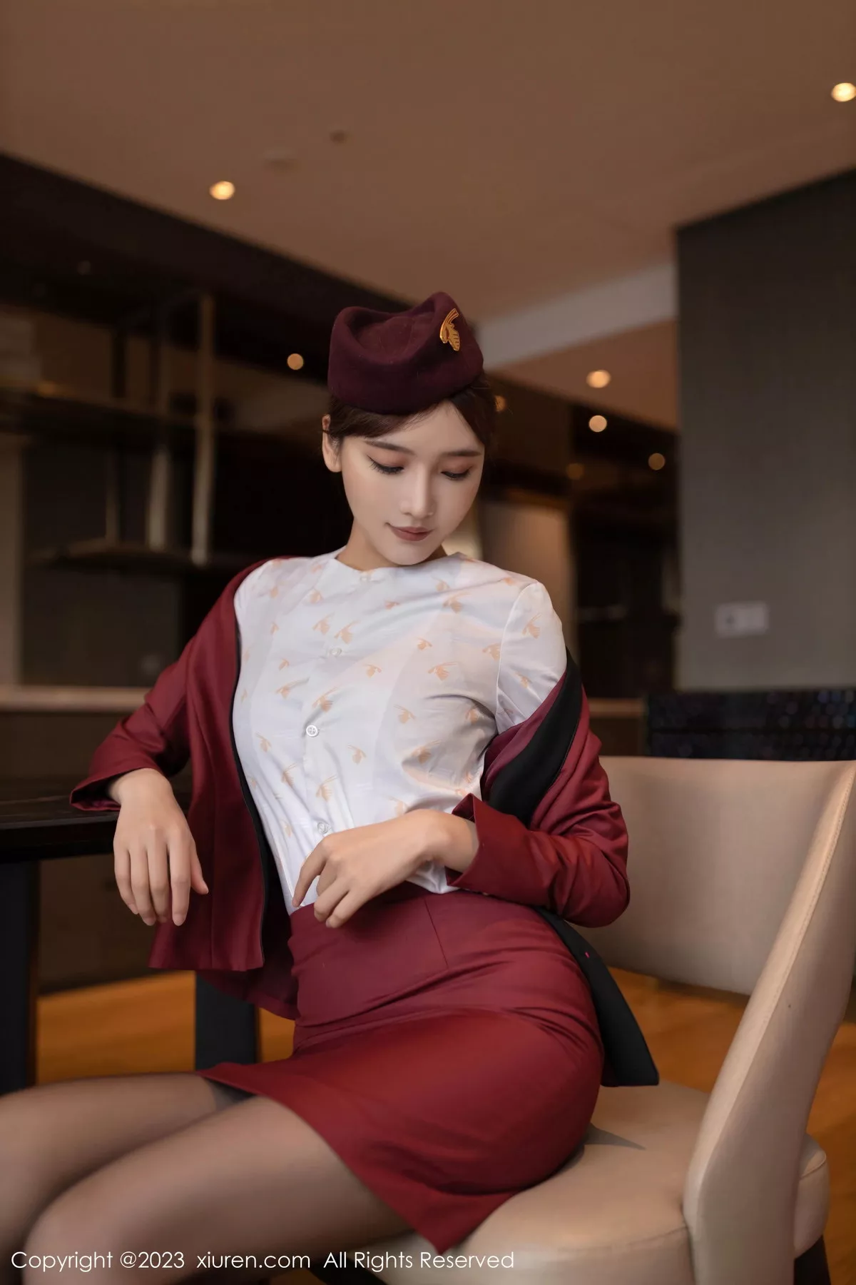 [[XiuRen秀人网]秀人网]No.7569_模特陆萱萱脱空姐制服露性感黑色蕾丝内衣配超薄黑丝诱惑写真80P