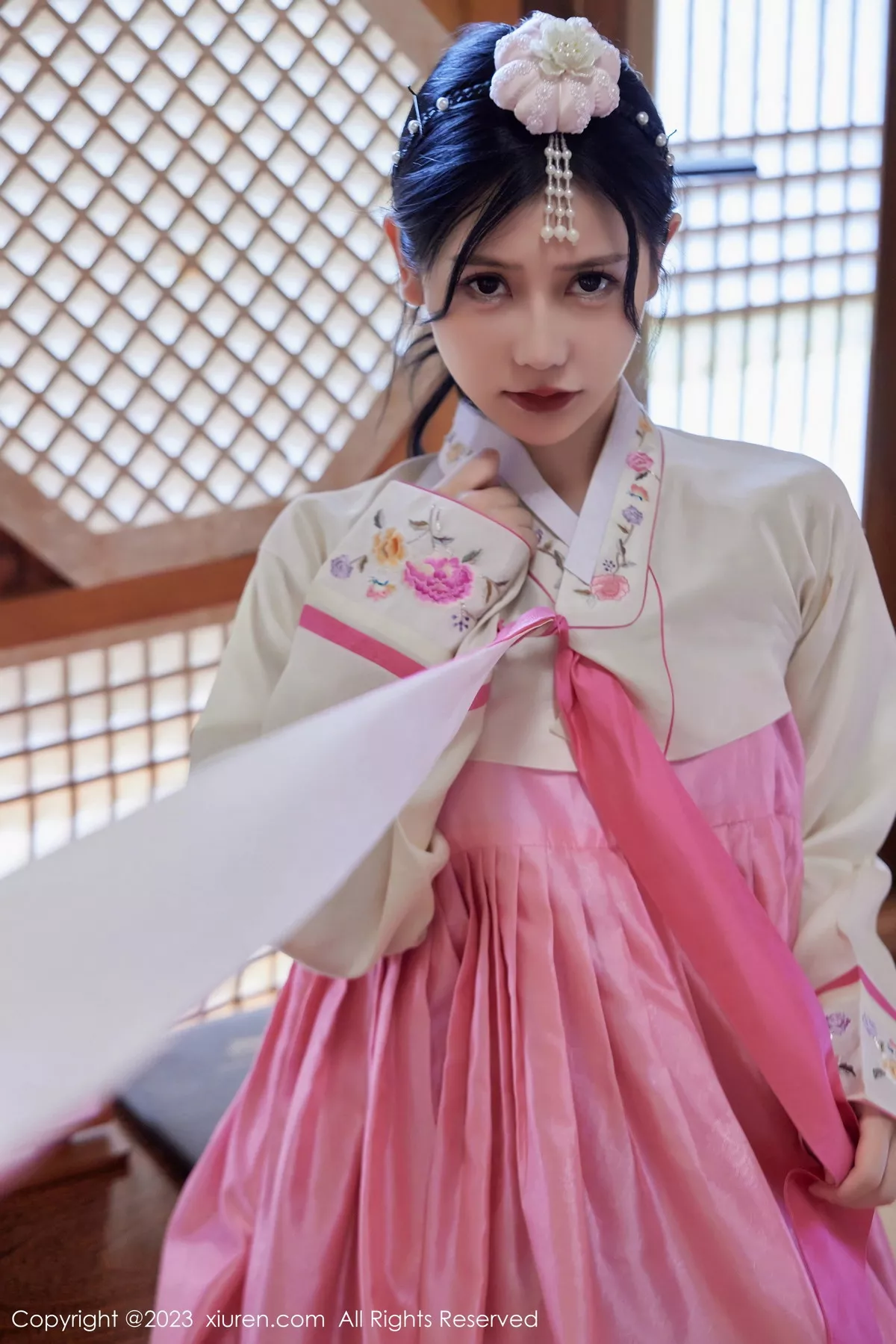 [[XiuRen秀人网]秀人网]No.7564_模特尹甜甜性感艳红大长今服饰露轻透连体衣秀完美身材诱惑写真69P