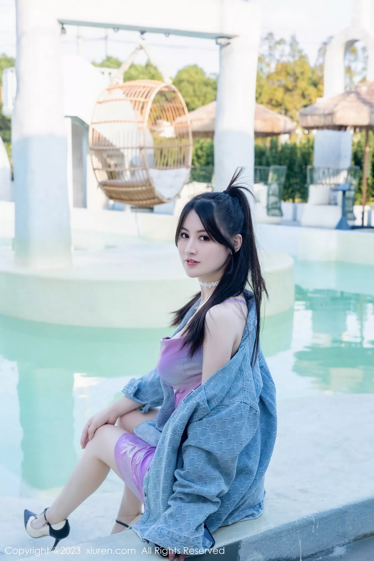 [[XiuRen秀人网]秀人网]No.7565_模特诗诗kiki性感紫色吊带短裙+蓝灰死库水秀惹火身材诱惑写真80P