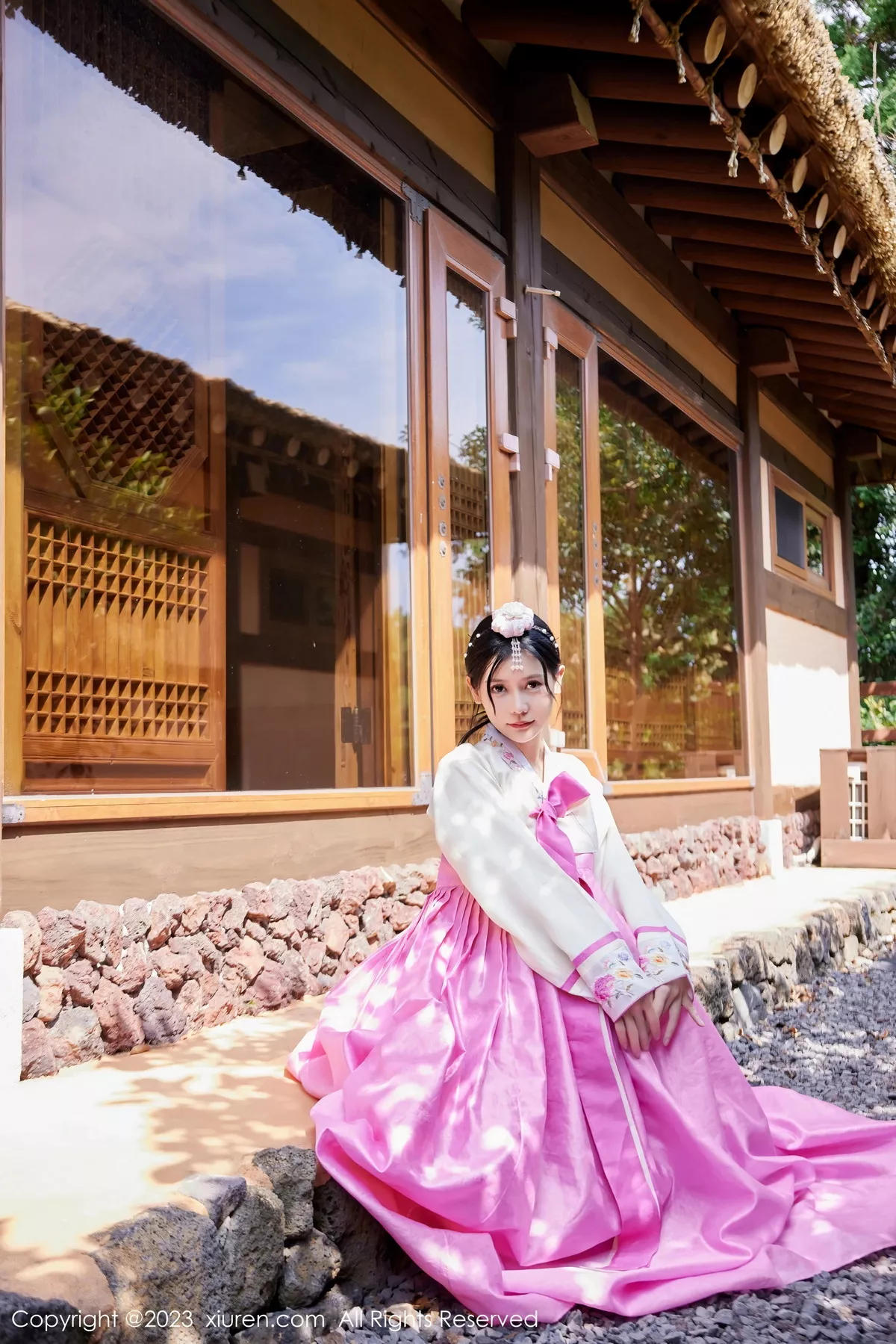 [[XiuRen秀人网]秀人网]No.7564_模特尹甜甜性感艳红大长今服饰露轻透连体衣秀完美身材诱惑写真69P