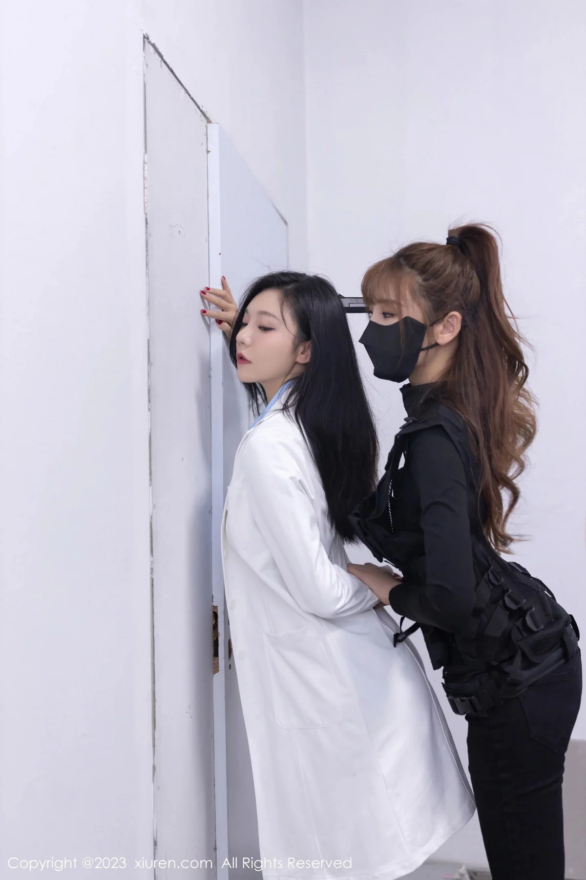 [[XiuRen秀人网]秀人网]No.7885_模特合集陆萱萱@安然警察与医生角色剧情性感演绎完美诱惑写真79P