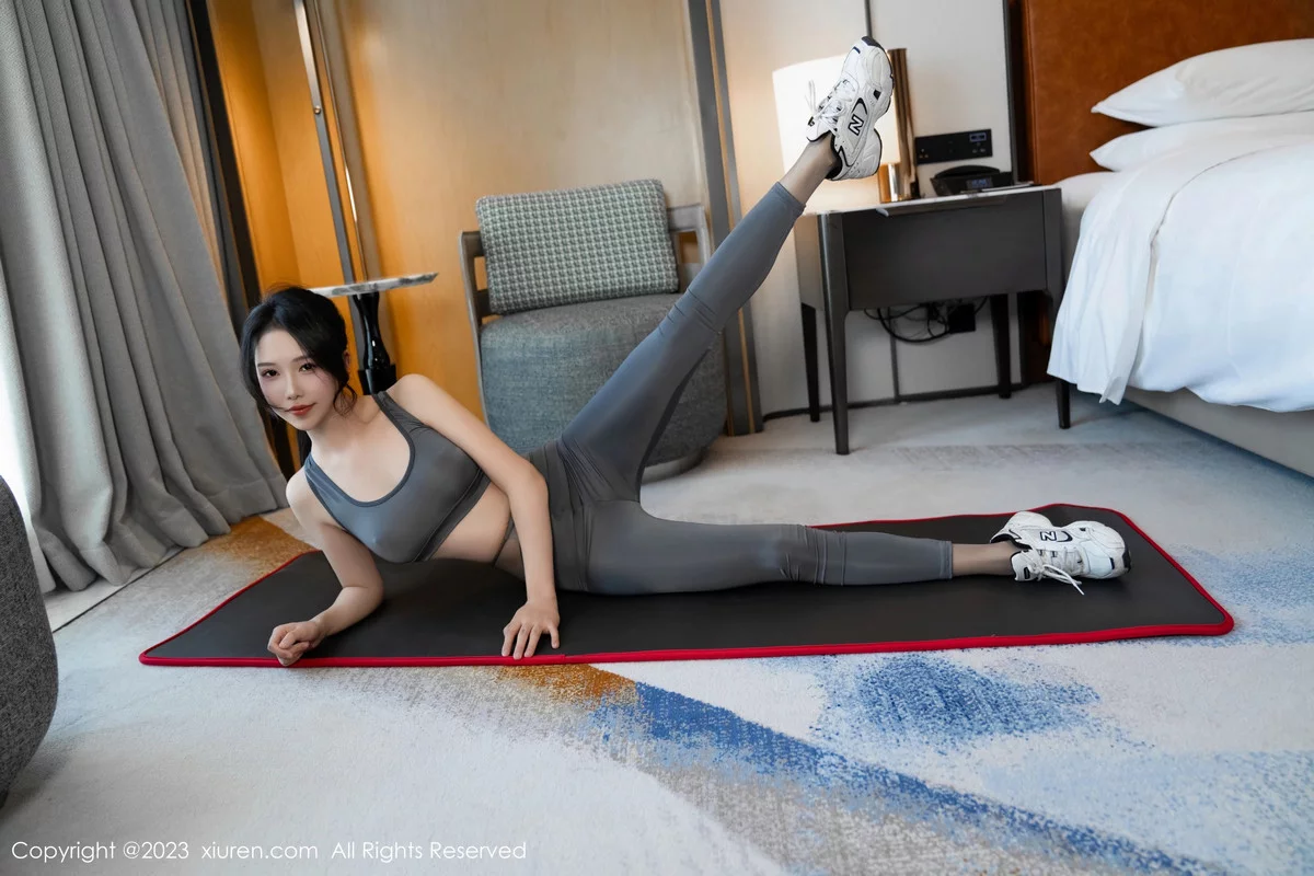 [[XiuRen秀人网]秀人网]No.7882_模特利世性感灰色瑜伽服饰配超薄无内灰丝秀曼妙身姿诱惑写真80P