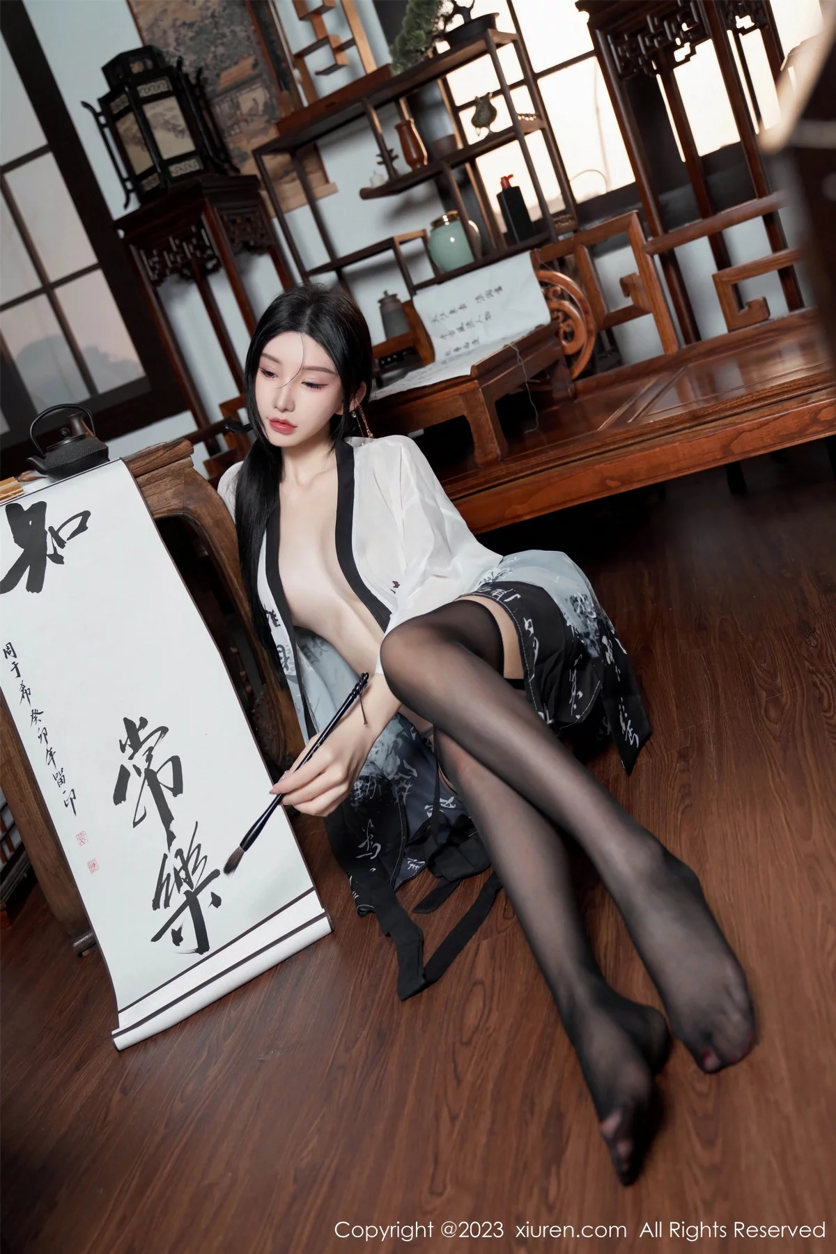 [[XiuRen秀人网]秀人网]No.7891_女神周于希Sally性感黑白薄透长衫配黑丝袜秀完美身材诱惑写真90P