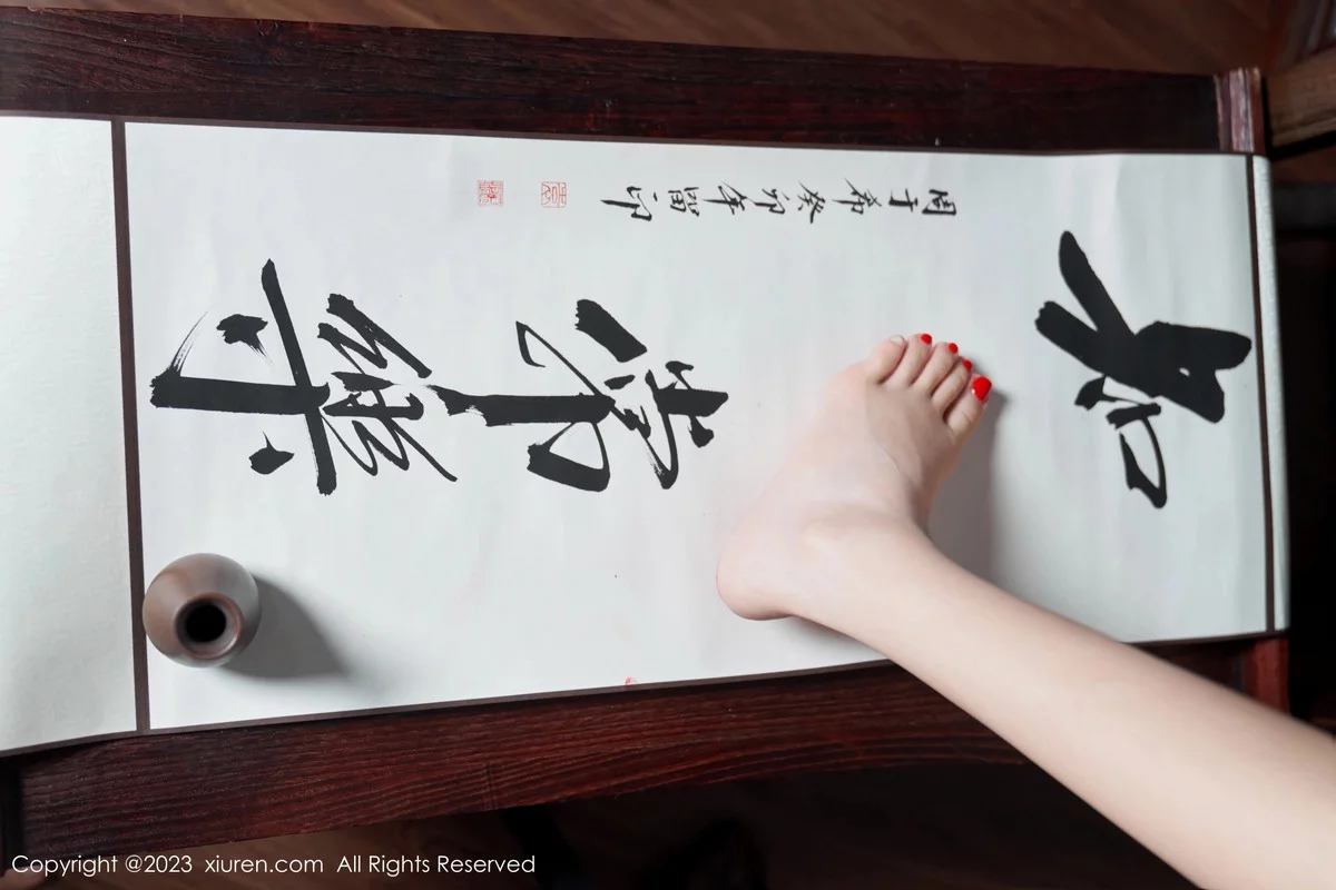 [[XiuRen秀人网]秀人网]No.7891_女神周于希Sally性感黑白薄透长衫配黑丝袜秀完美身材诱惑写真90P