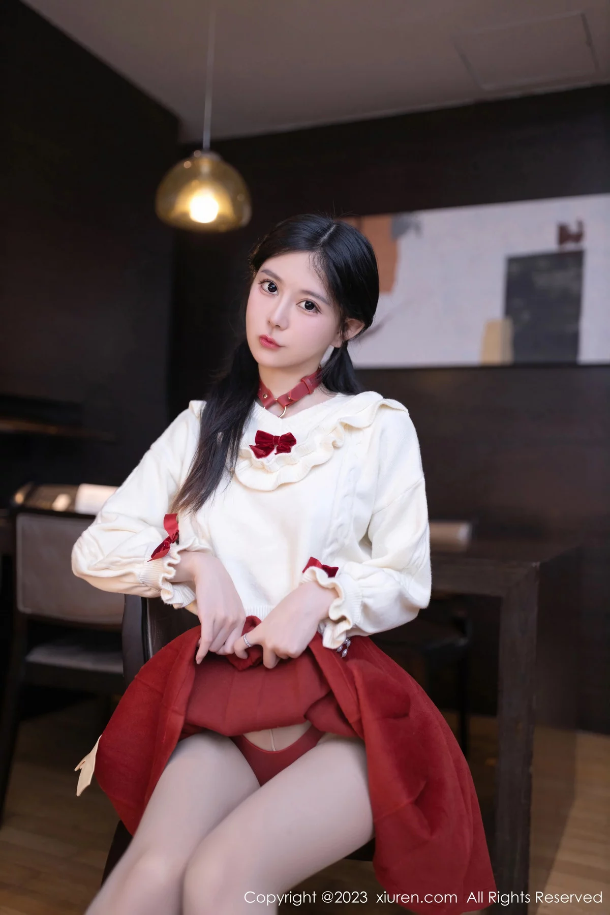 [[XiuRen秀人网]秀人网]No.7890_模特幼幼红色裙子露性感红色情趣饰品秀火辣身材极致诱惑写真80P