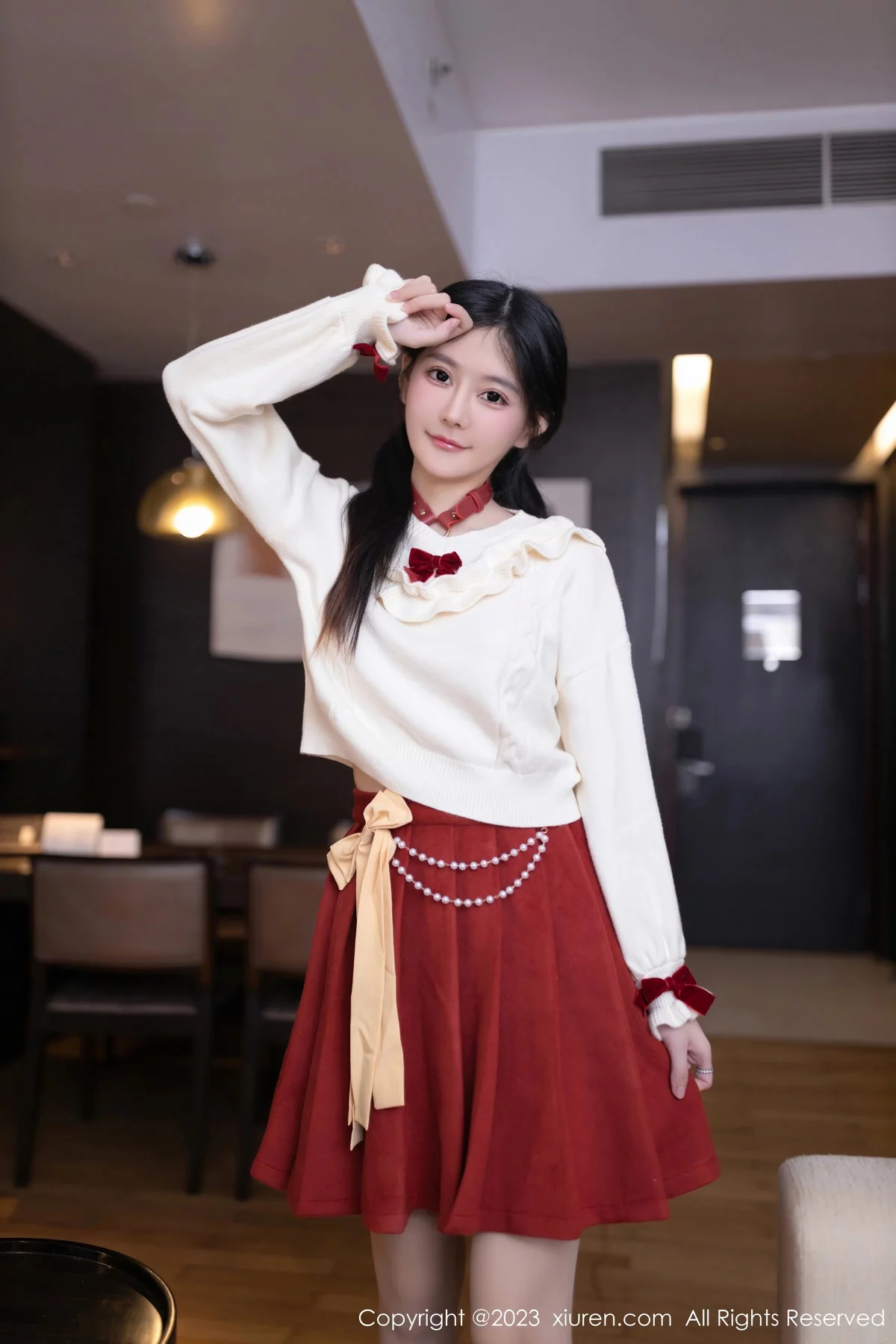 [[XiuRen秀人网]秀人网]No.7890_模特幼幼红色裙子露性感红色情趣饰品秀火辣身材极致诱惑写真80P