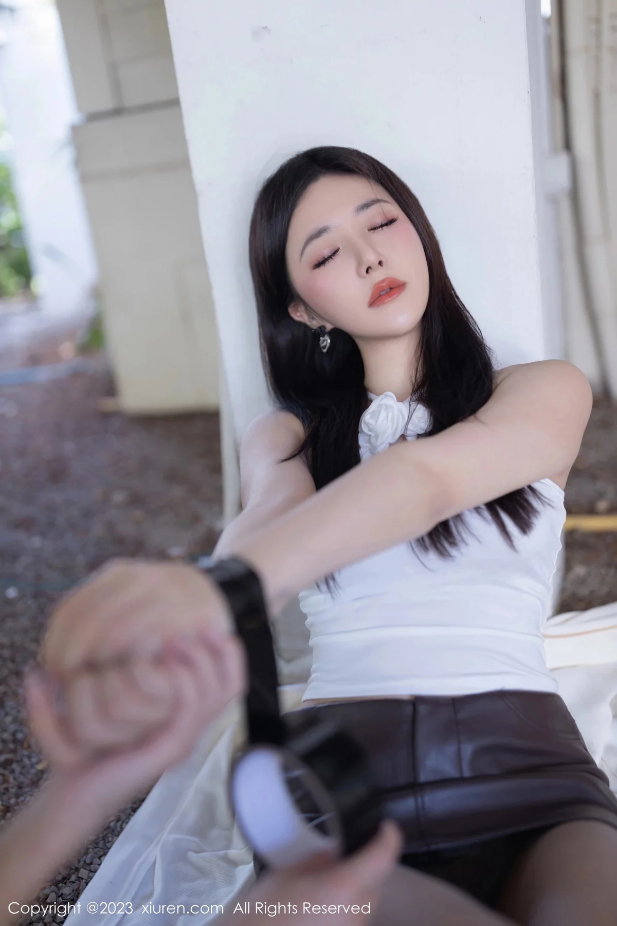 [[XiuRen秀人网]秀人网]No.7888_模特鱼子酱Fish尾随主题情趣捆绑性感内衣秀曼妙身姿诱惑写真83P