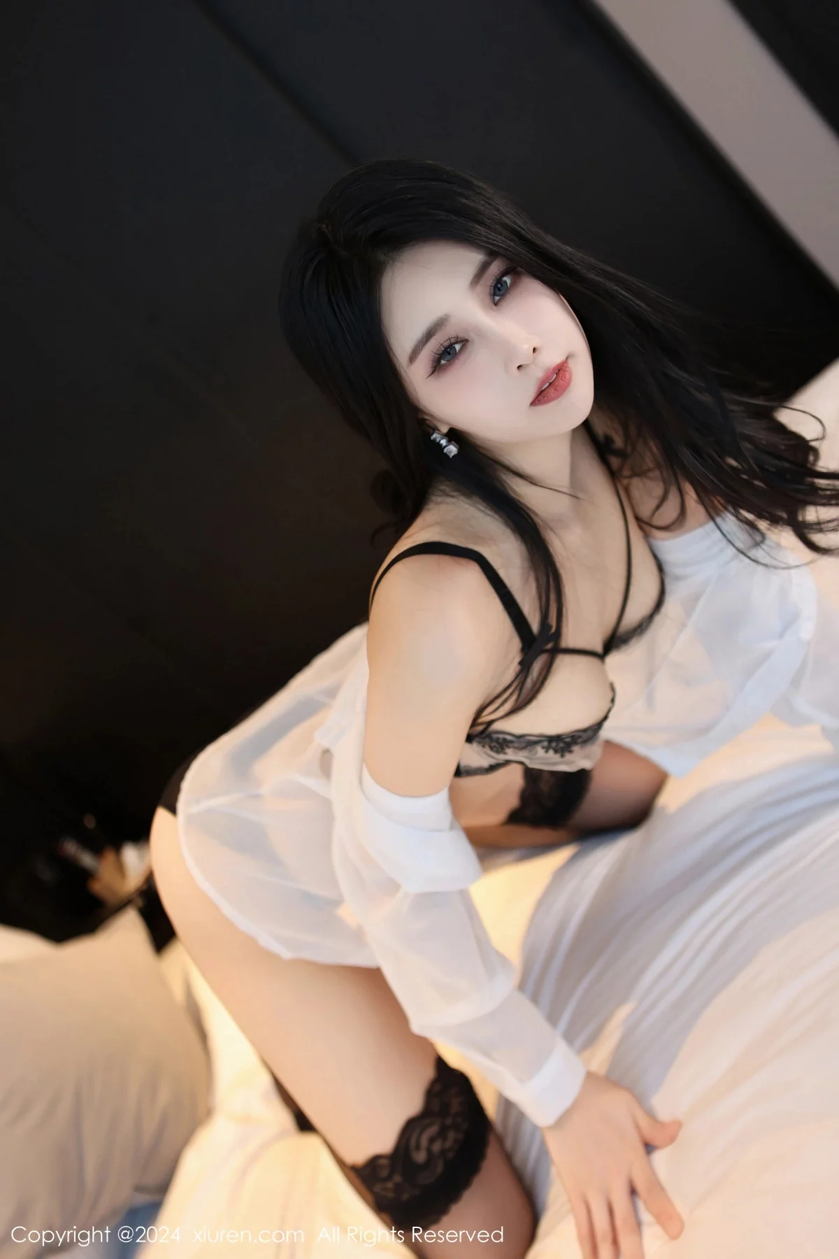 [[XiuRen秀人网]秀人网]No.7896_模特草莓mm性感黑色轻透情趣内衣配黑丝袜秀曼妙身姿诱惑写真79P