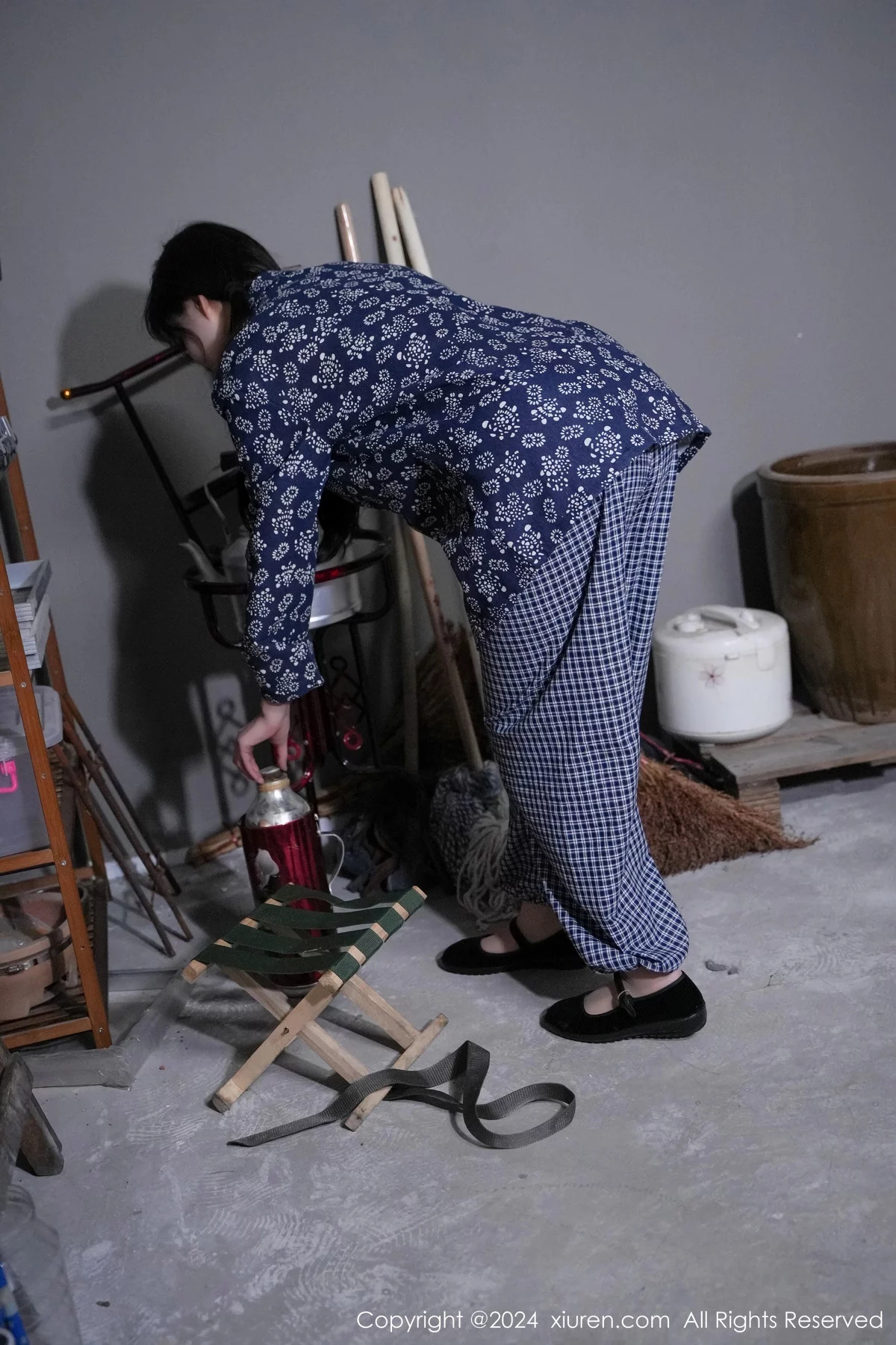 [[XiuRen秀人网]秀人网]No.7915_女神Carol周妍希宿舍拍摄私房床上超薄肉丝秀翘臀美腿诱惑写真86P