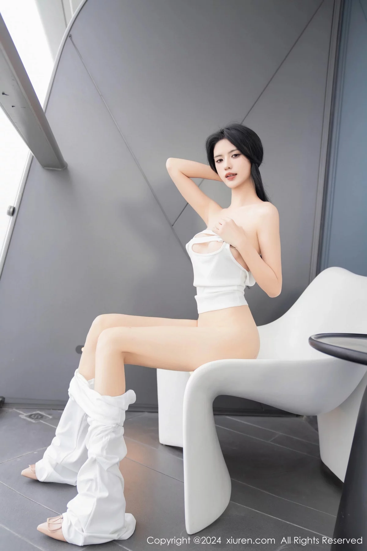 [[XiuRen秀人网]秀人网]No.7937_模特浅浅Danny性感简约白色套装露白色内衣秀曼妙身姿诱惑写真82P