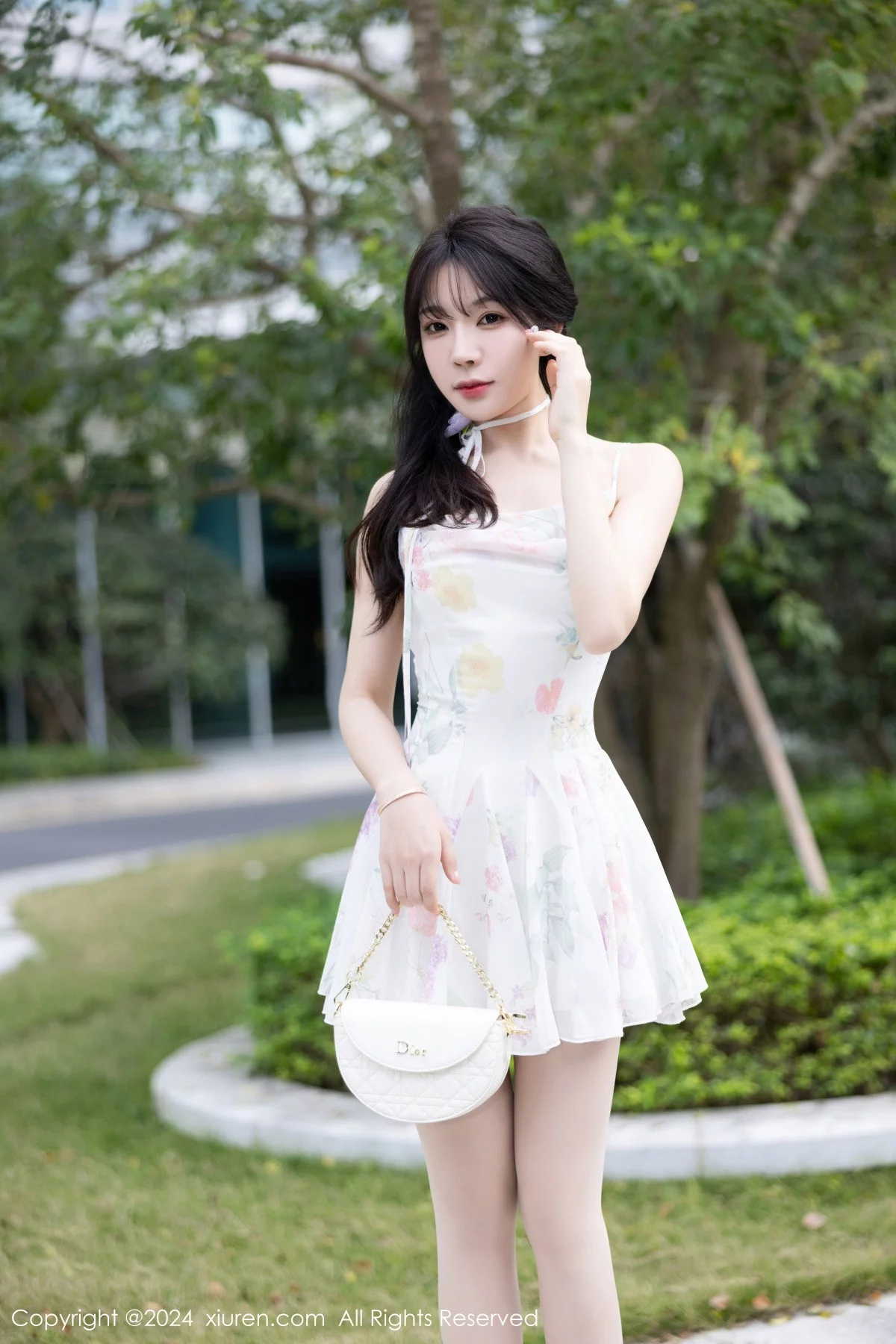 [[XiuRen秀人网]秀人网]No.7959_女神徐莉芝Booty性感白色短裙+黑色情趣服饰秀曼妙身姿诱惑写真82P