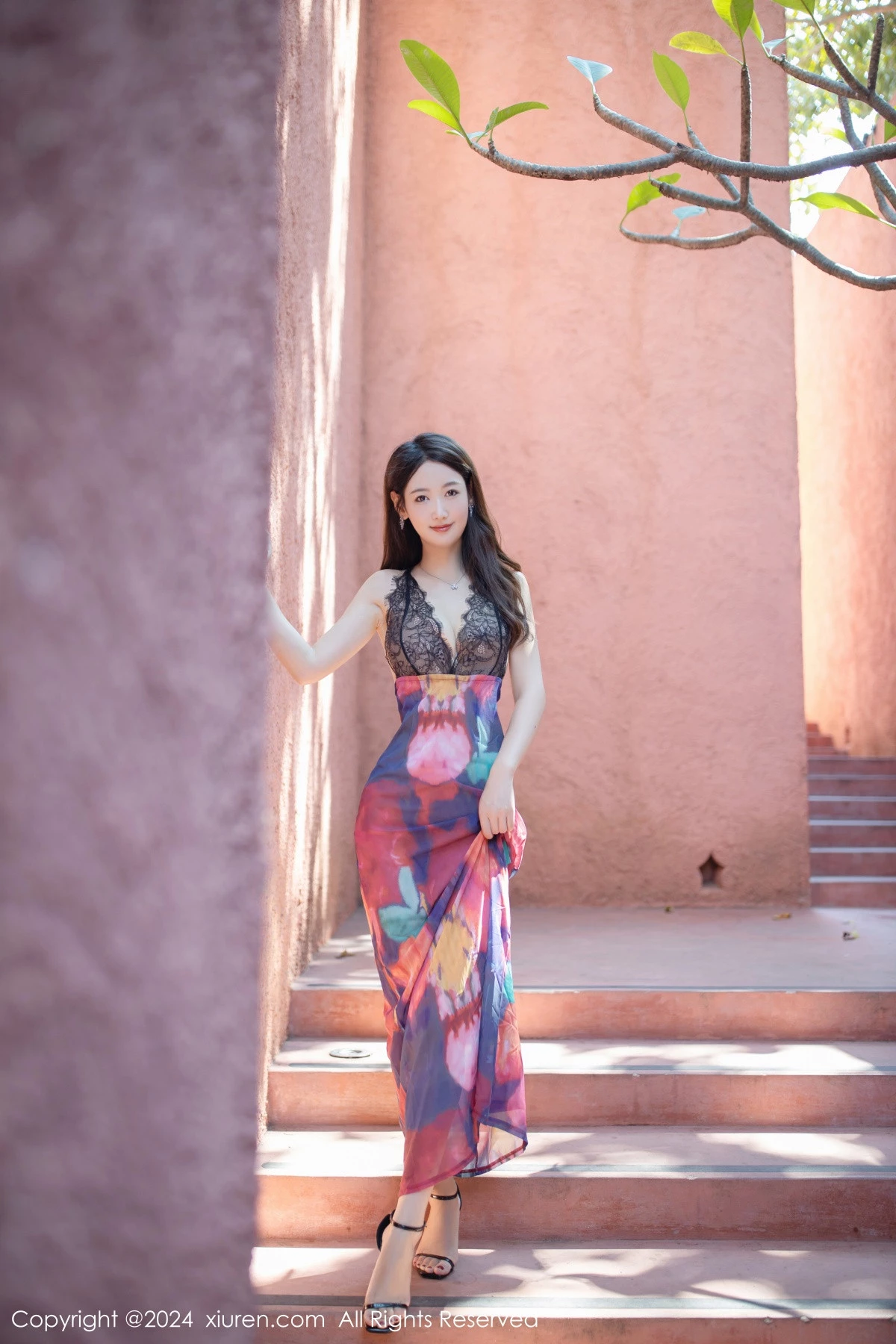 [[XiuRen秀人网]秀人网]No.7964_模特唐安琪性感拼色连衣长裙露黑色蕾丝内衣秀曼妙身姿诱惑写真80P