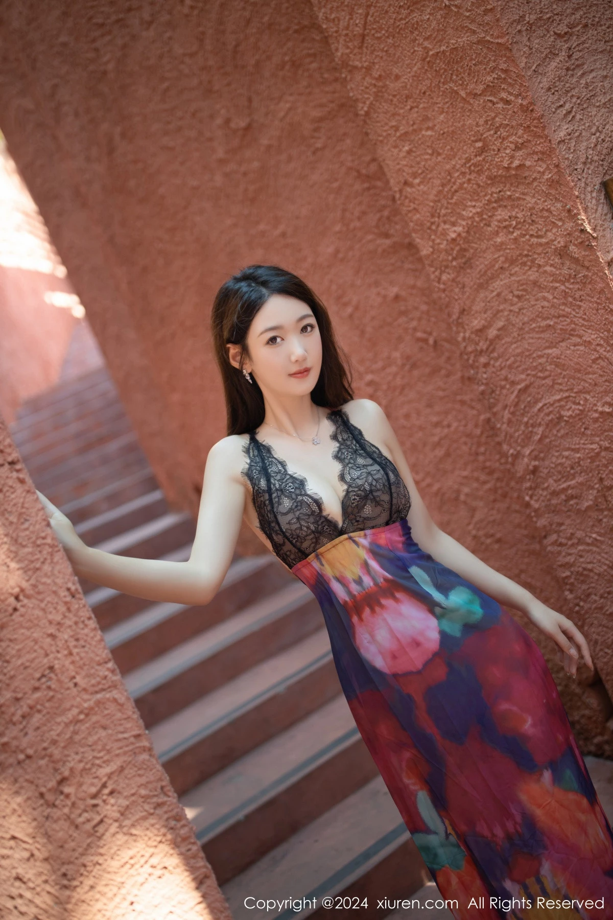 [[XiuRen秀人网]秀人网]No.7964_模特唐安琪性感拼色连衣长裙露黑色蕾丝内衣秀曼妙身姿诱惑写真80P