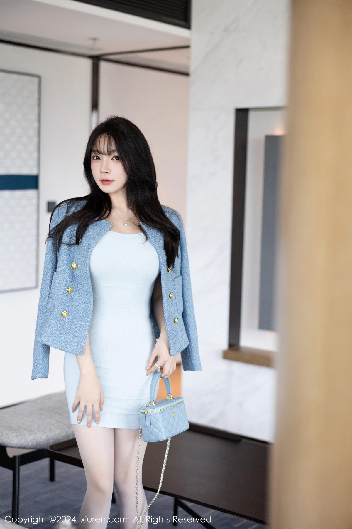 [[XiuRen秀人网]秀人网]No.7976_女神徐莉芝Booty淡蓝连衣短裙+白色蕾丝内衣秀曼妙身姿诱惑写真90P