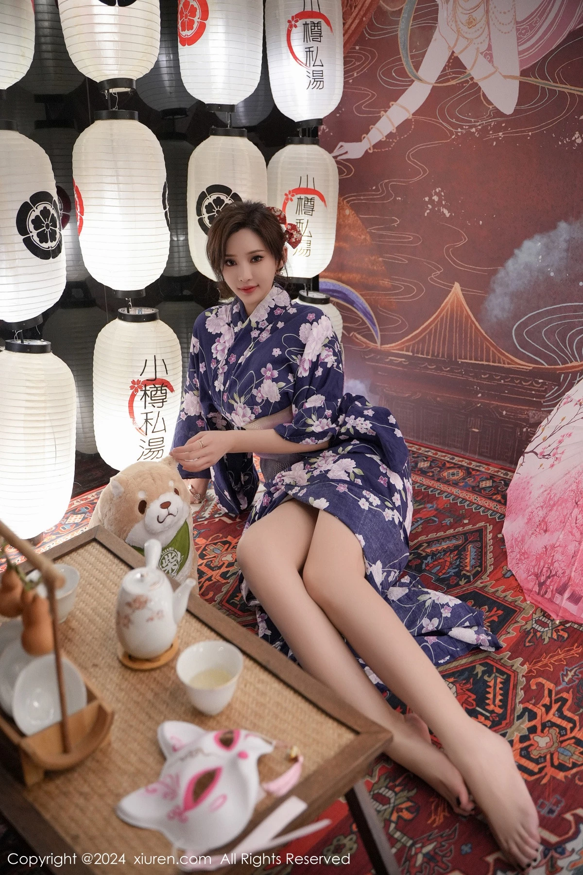 [[XiuRen秀人网]秀人网]No.7975_女神Carol周妍希深蓝色日式和服配超薄肉丝秀丰满身材诱惑写真70P