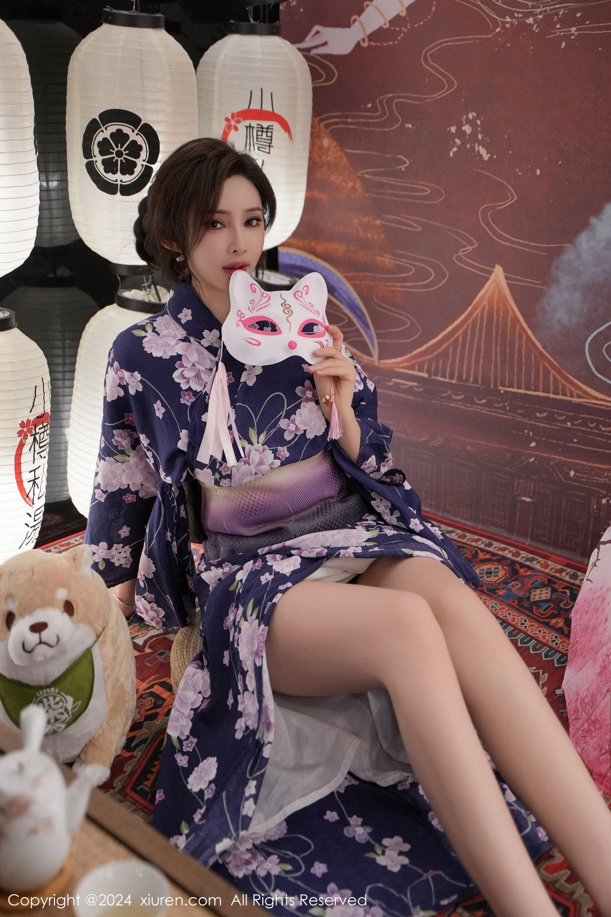 [[XiuRen秀人网]秀人网]No.7975_女神Carol周妍希深蓝色日式和服配超薄肉丝秀丰满身材诱惑写真70P