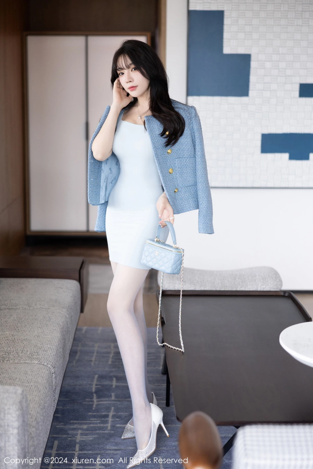 [[XiuRen秀人网]秀人网]No.7976_女神徐莉芝Booty淡蓝连衣短裙+白色蕾丝内衣秀曼妙身姿诱惑写真90P