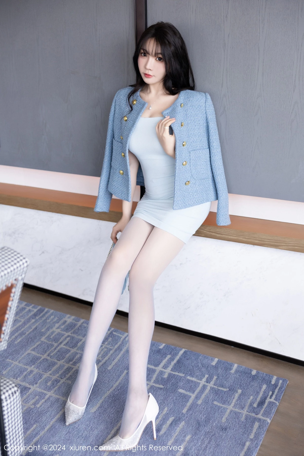 [[XiuRen秀人网]秀人网]No.7976_女神徐莉芝Booty淡蓝连衣短裙+白色蕾丝内衣秀曼妙身姿诱惑写真90P