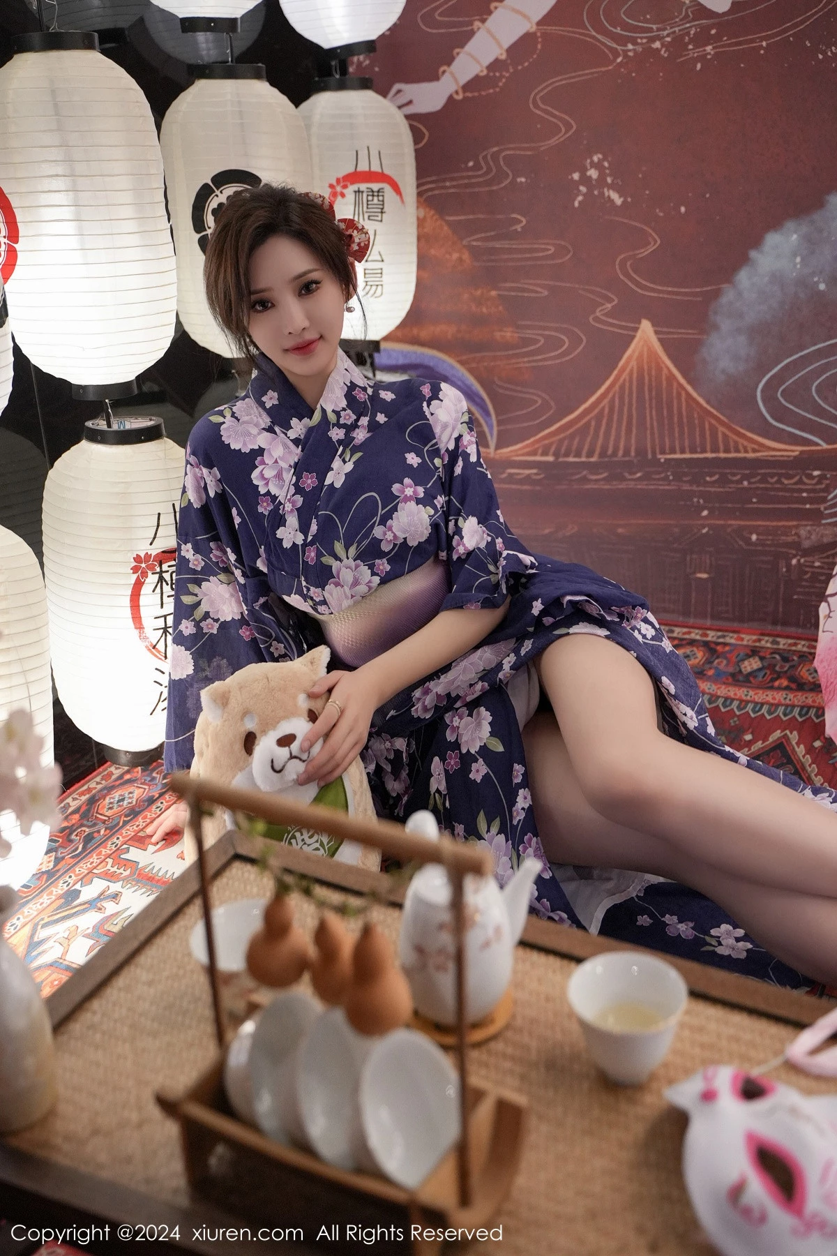 [[XiuRen秀人网]秀人网]No.7975_女神Carol周妍希深蓝色日式和服配超薄肉丝秀丰满身材诱惑写真70P