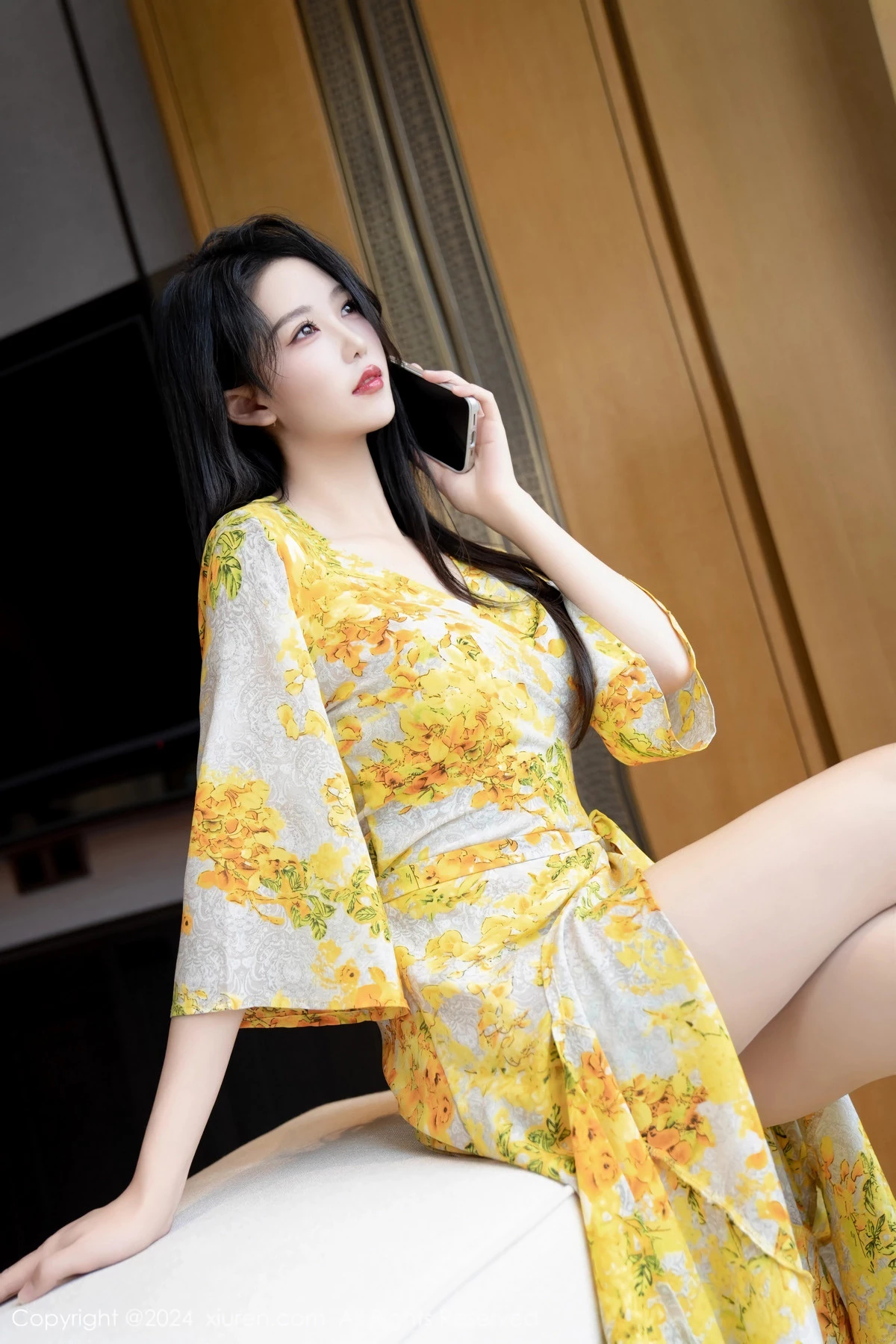 [[XiuRen秀人网]秀人网]No.7981_模特利世情节拍摄性感黄色连衣裙露白色蕾丝内衣完美诱惑写真99P