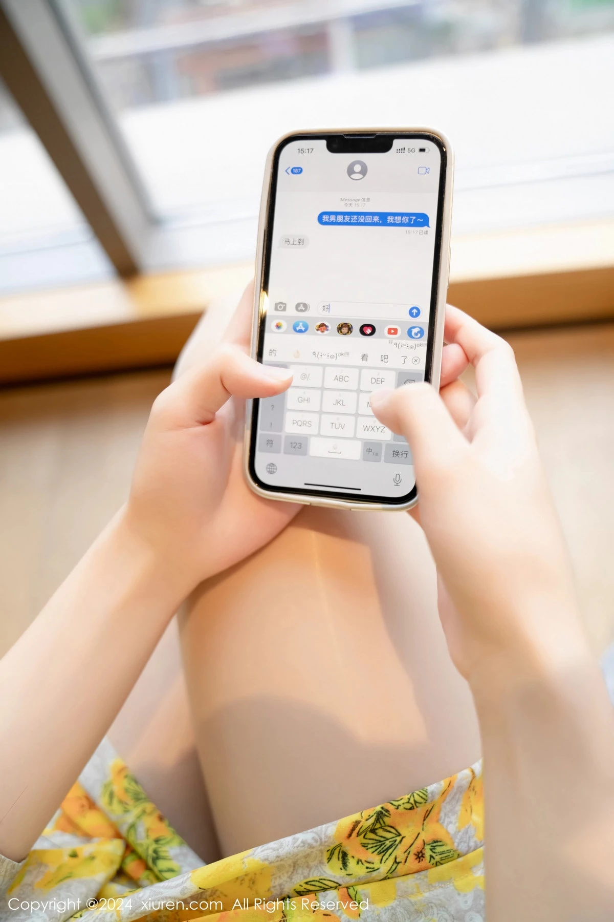 [[XiuRen秀人网]秀人网]No.7981_模特利世情节拍摄性感黄色连衣裙露白色蕾丝内衣完美诱惑写真99P