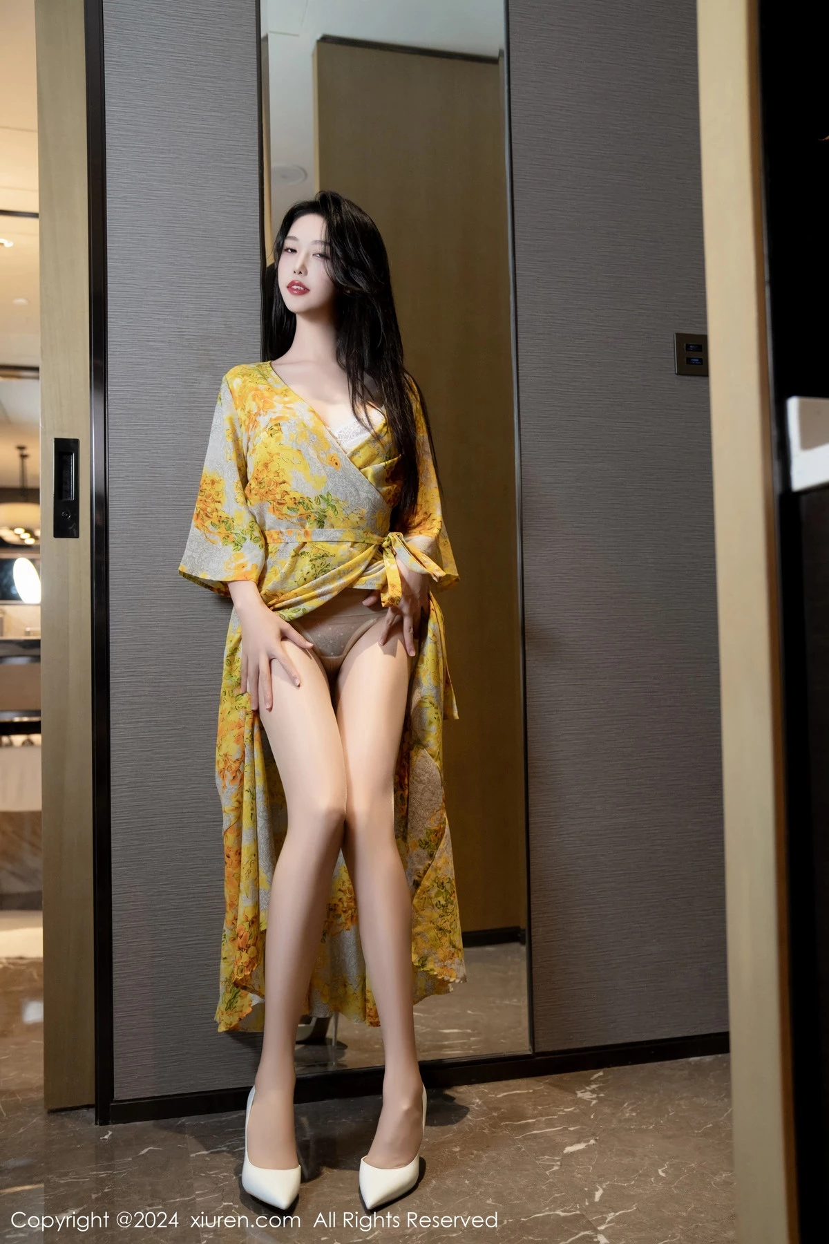 [[XiuRen秀人网]秀人网]No.7981_模特利世情节拍摄性感黄色连衣裙露白色蕾丝内衣完美诱惑写真99P