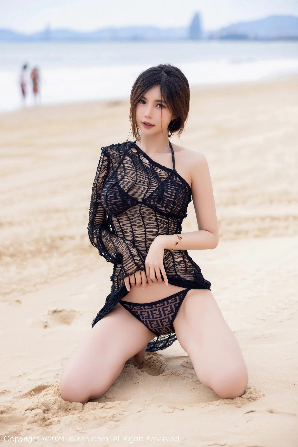 [[XiuRen秀人网]秀人网]No.7988_女神绮里嘉ula黑色薄纱长裙+黑色情趣服饰秀曼妙身姿诱惑写真85P