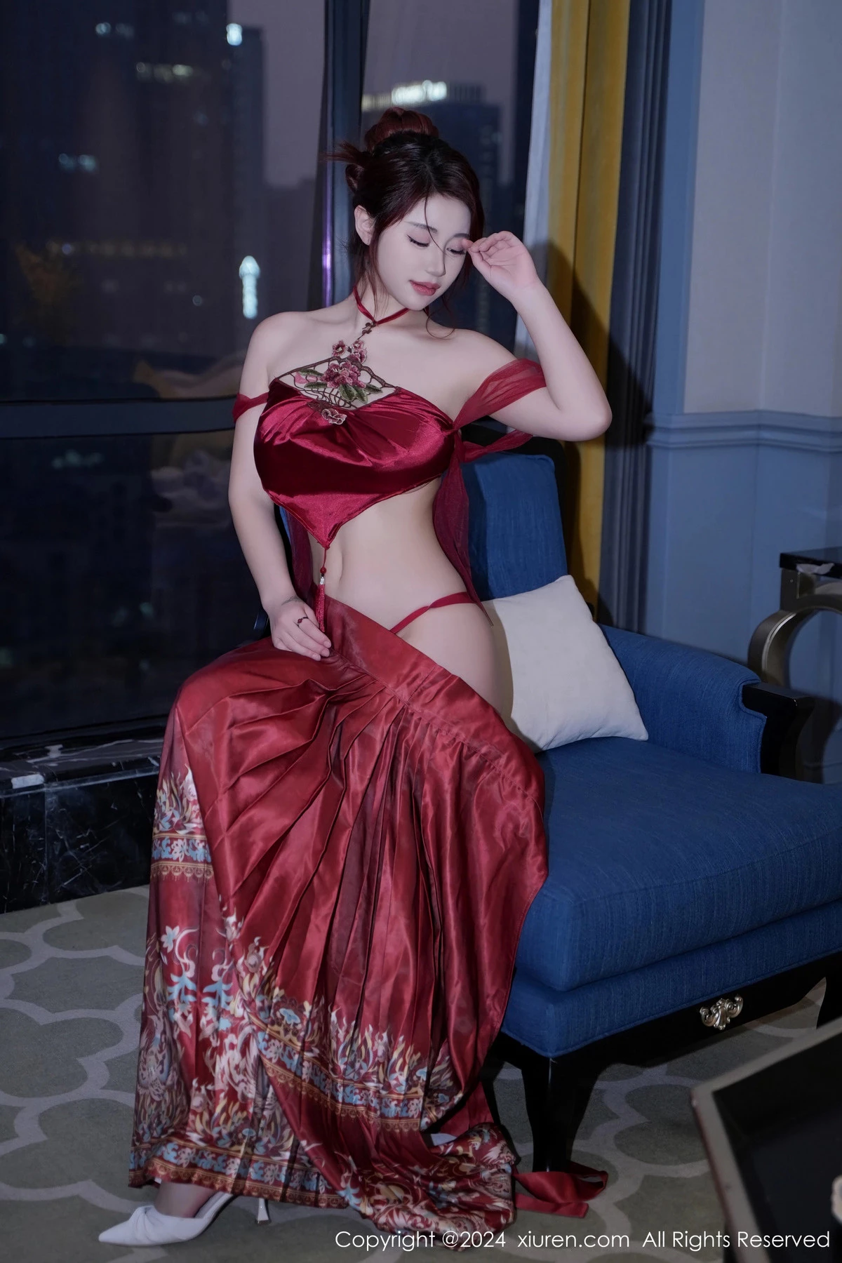 [[XiuRen秀人网]秀人网]No.7985_模特美七Mia性感红色轻透古装服配黑丝吊袜秀惹火身材诱惑写真70P