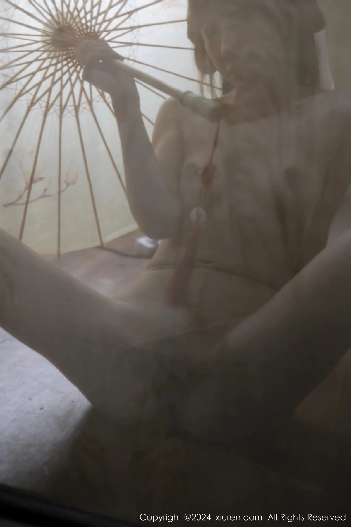 [[XiuRen秀人网]秀人网]No.7989_模特金tiao性感浅色古装薄纱服饰半脱秀白嫩肌肤完美诱惑写真81P