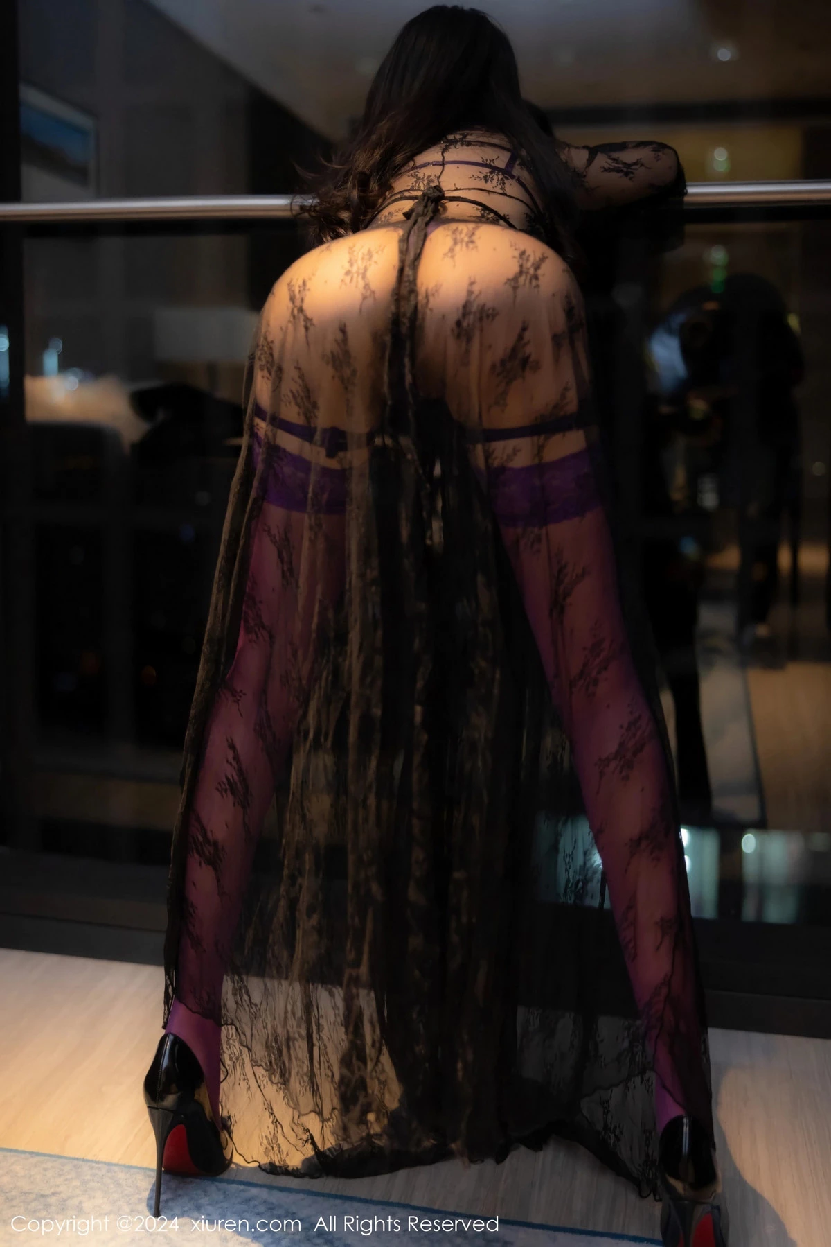 [[XiuRen秀人网]秀人网]No.8046_新人模特李若汐黑色薄纱长裙露紫色情趣内衣秀惹火身段诱惑写真94P