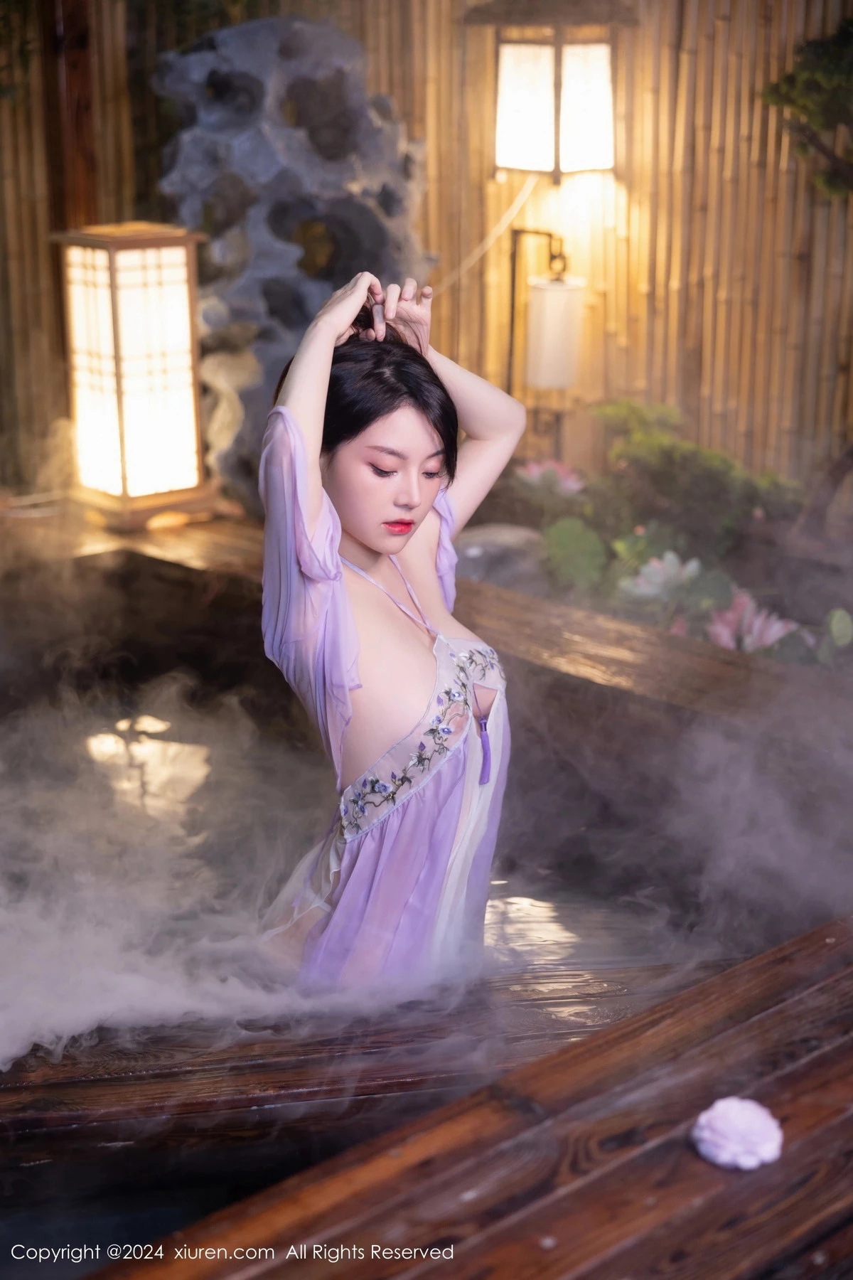 [[XiuRen秀人网]秀人网]No.8059_模特豆瓣酱性感轻透紫色古装服饰透视秀惹火身材极致诱惑写真80P