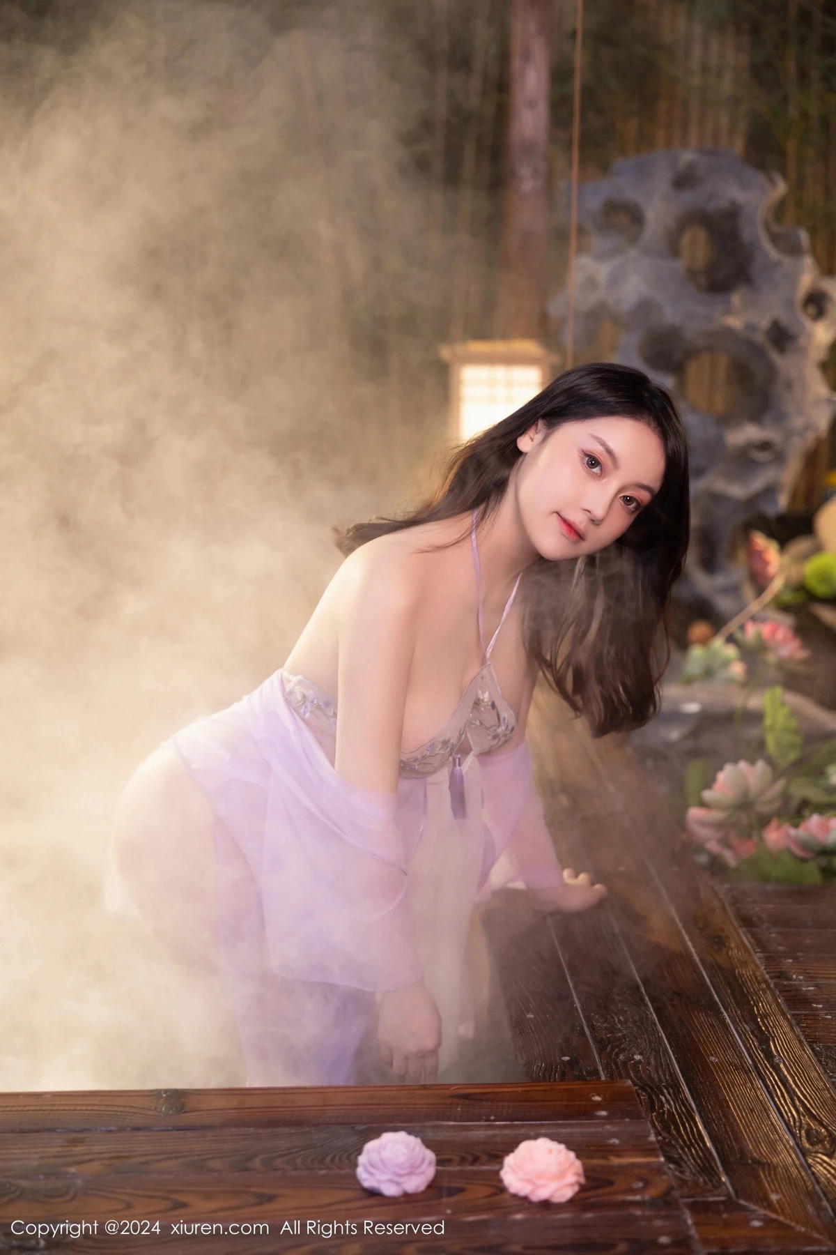 [[XiuRen秀人网]秀人网]No.8059_模特豆瓣酱性感轻透紫色古装服饰透视秀惹火身材极致诱惑写真80P