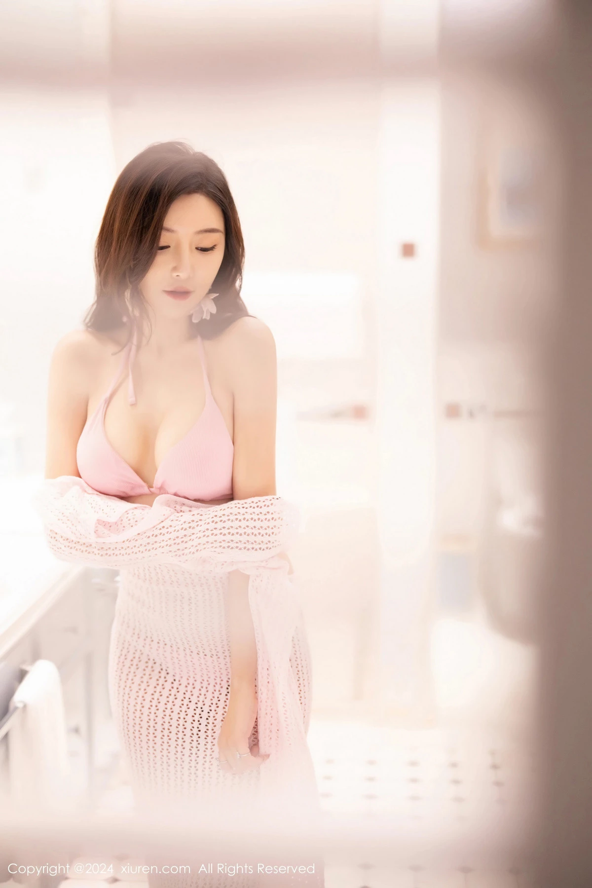 [[XiuRen秀人网]秀人网]No.8055_女神王馨瑶yanni黑色轻透情趣服+粉色比基尼秀完美身材诱惑写真81P