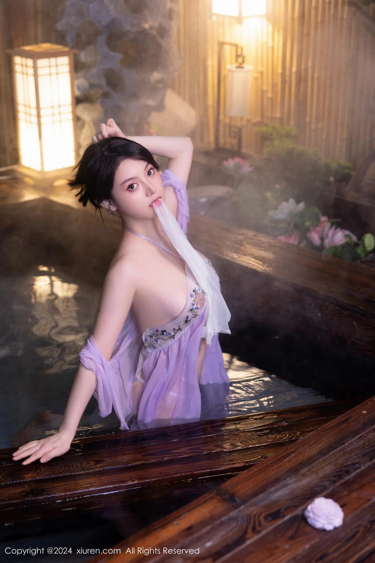 [[XiuRen秀人网]秀人网]No.8059_模特豆瓣酱性感轻透紫色古装服饰透视秀惹火身材极致诱惑写真80P