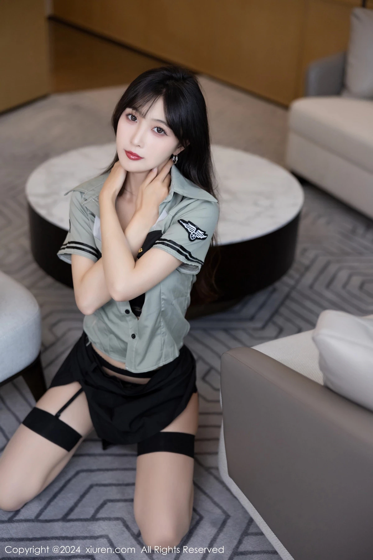 [[XiuRen秀人网]秀人网]No.8064_模特林星阑性感制服露黑色内衣配黑丝吊袜秀曼妙身姿诱惑写真84P